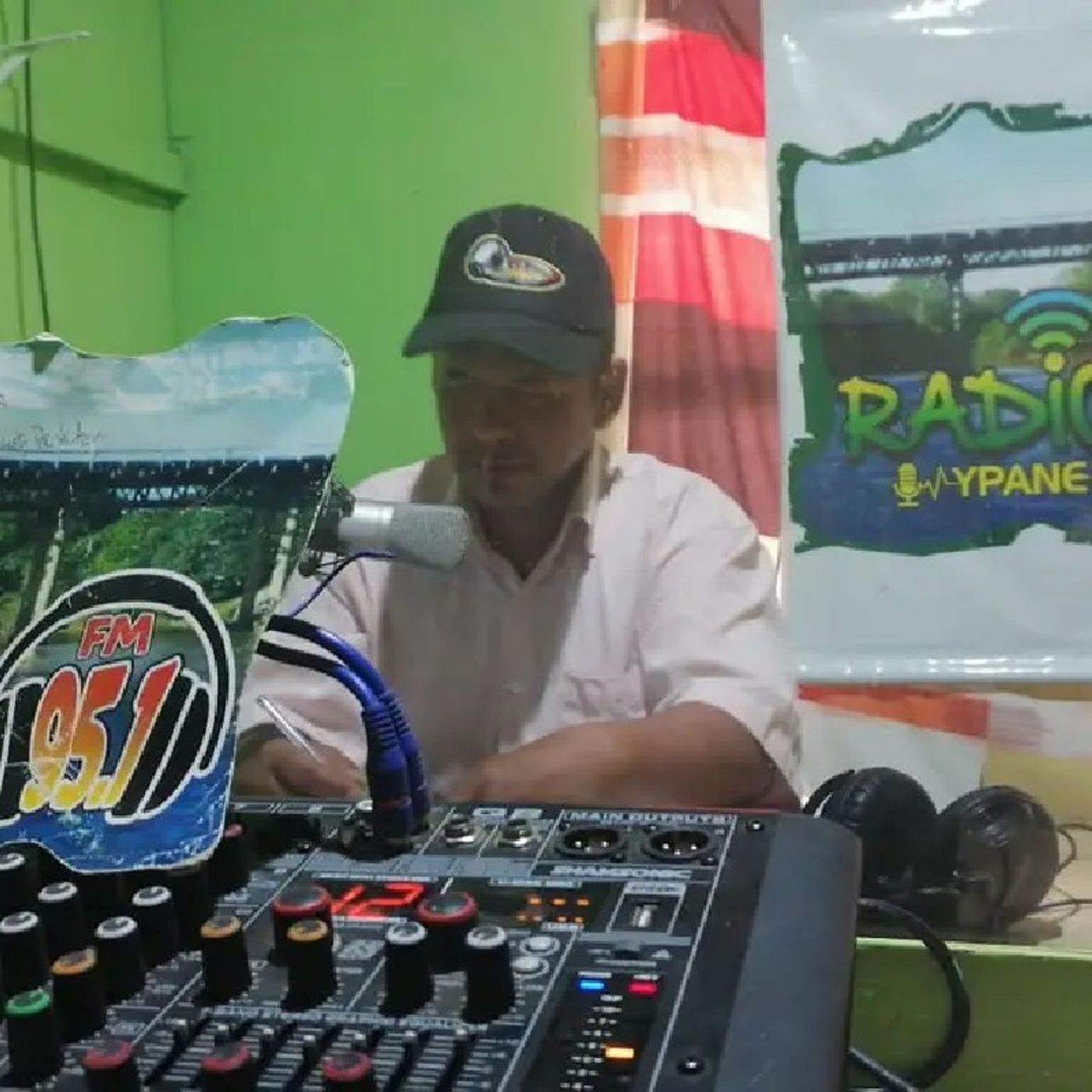 Episodio Radio 87.9 FM AreguaJulio Cesar Martinez episode artwork