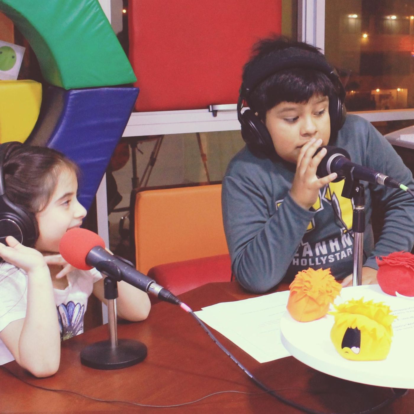 "Previa al partido: Perú- Chile"- por Jairo, Ariadna y Mariceli episode artwork