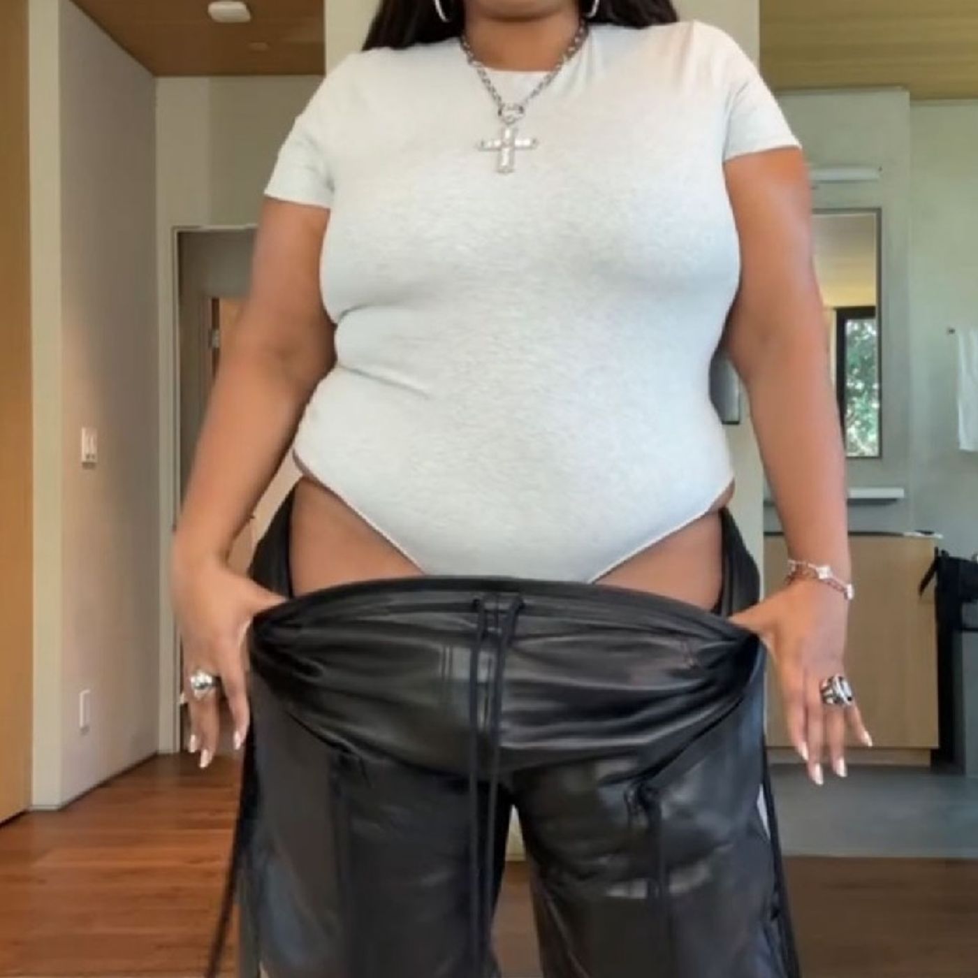 Nathatniel Vaas Vacation\'s Line