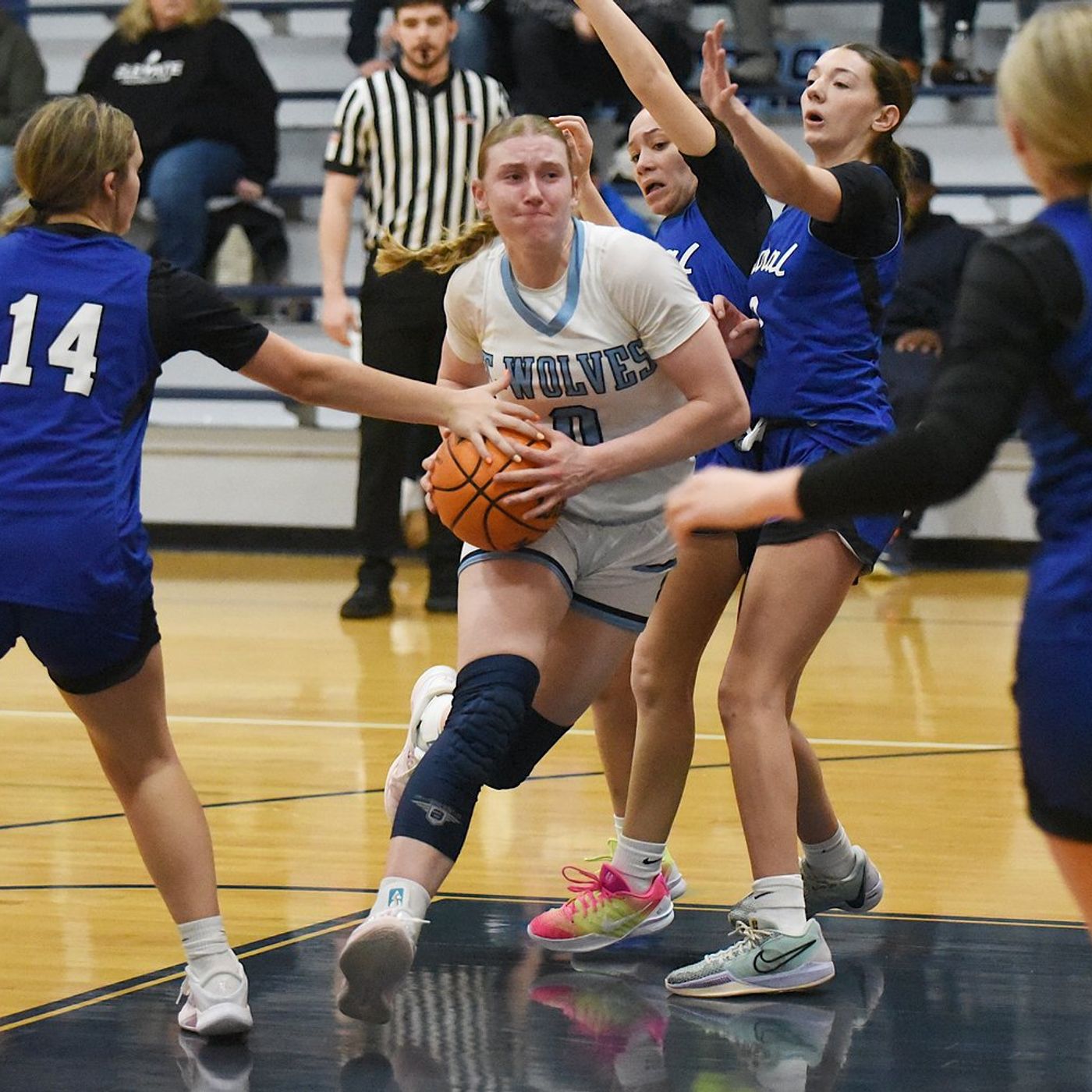 Addison Lucht reaches 2,000 career points in Cissna Park’s no-doubter over Clifton Central episode artwork