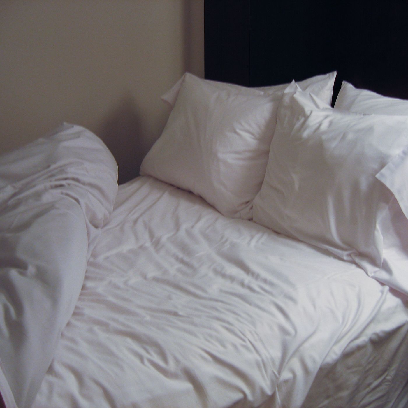 Historias de Miedo Abril 18 de 2022 QUIEN ME ESTIRO LA SABANA