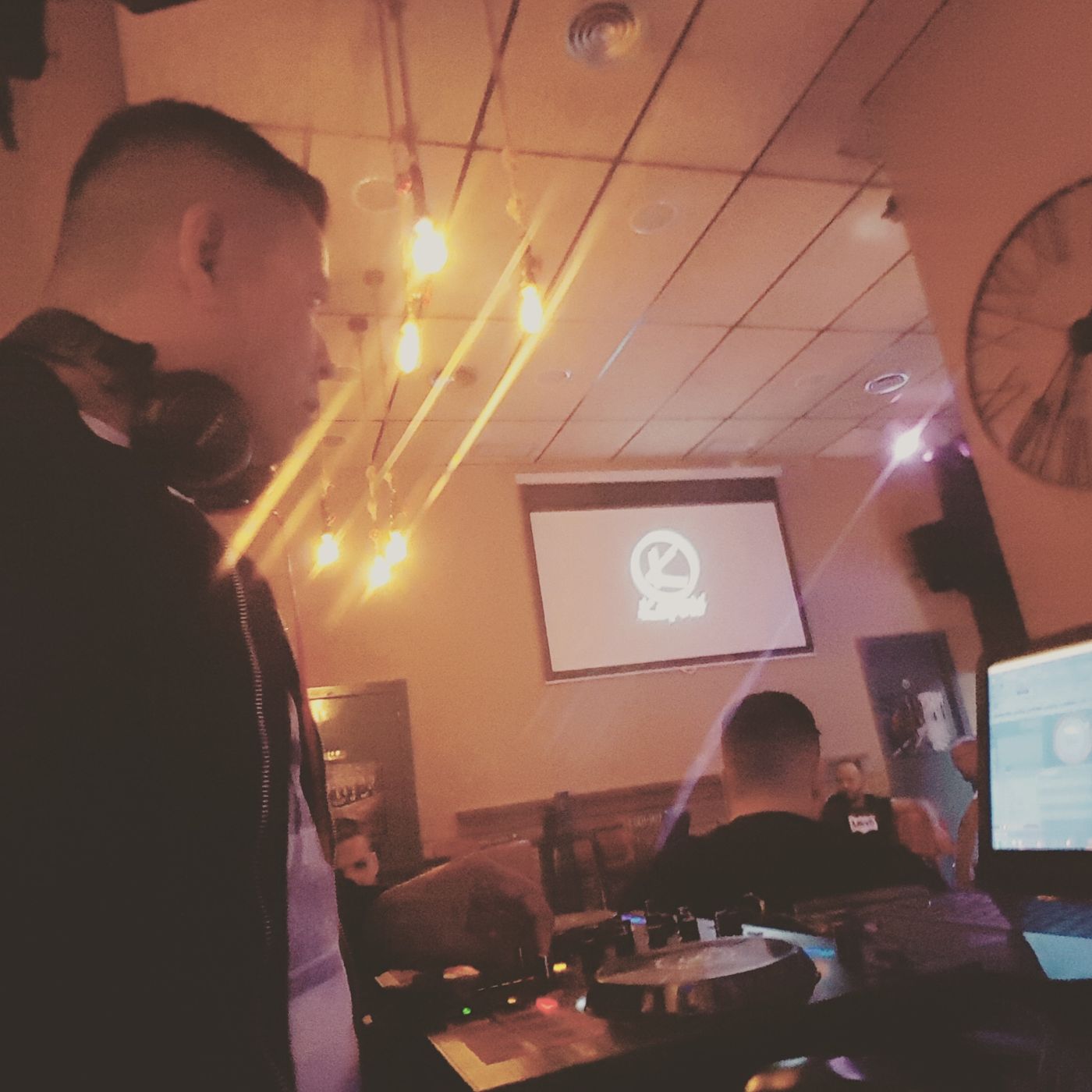 SUBELE EL VOLUMEN 2021