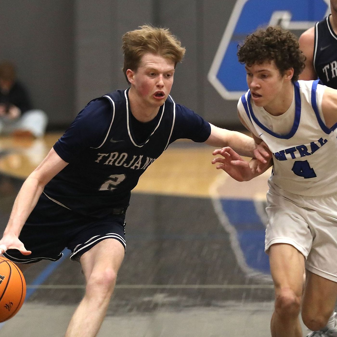 AJ Berndt, Cary-Grove outlast Burlington Central episode artwork