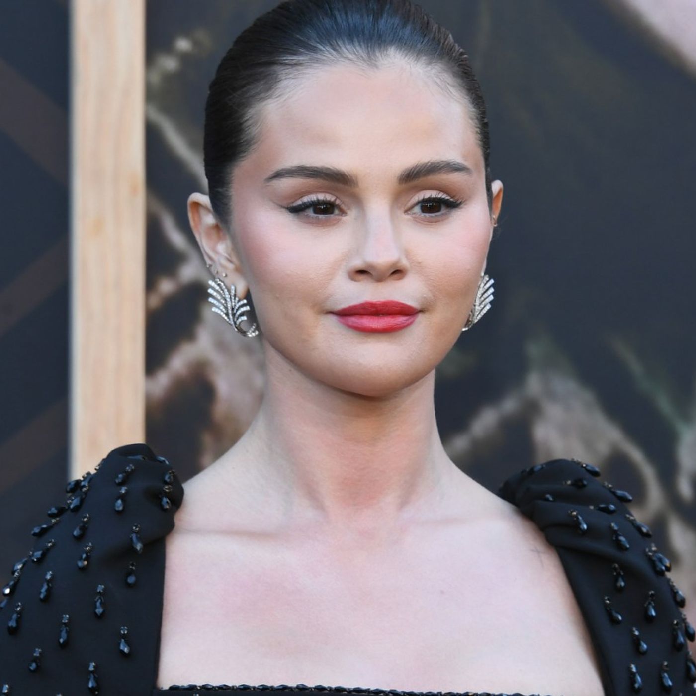 Selena Gomez’s Lawyer Calls Wondermind Suit ‘Meritless,’ Will File Motion to Dismiss ‘Baseless Claims’ episode artwork