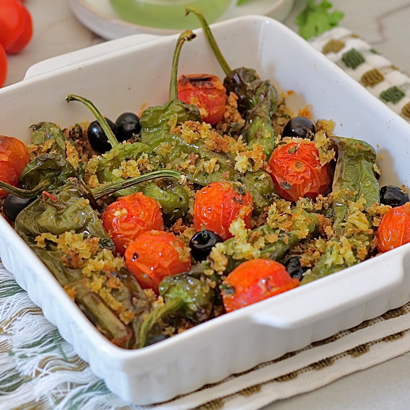 Come cucinare i friggitelli ammolicati alla mediterannea in meno di 15 minuti. episode artwork