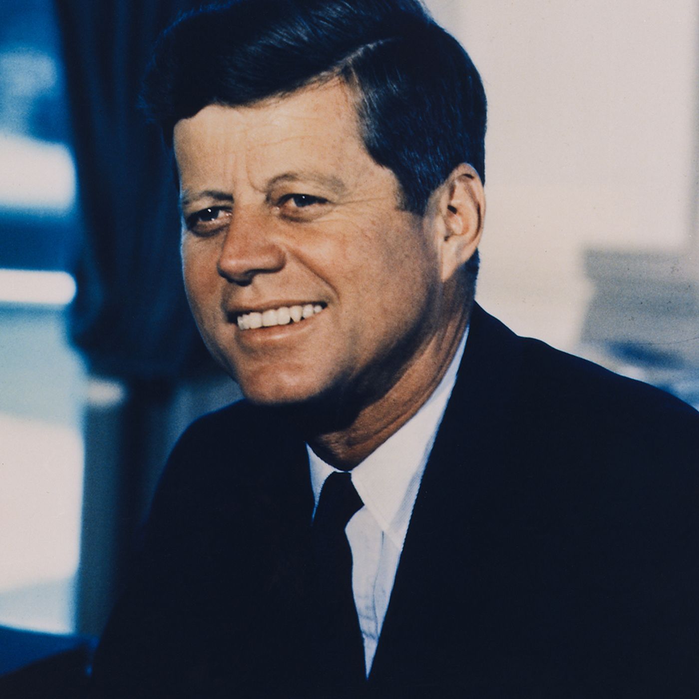 The #JFK Assassination Coverup #Evidence on the Car’s Windshield, a Deep Dive