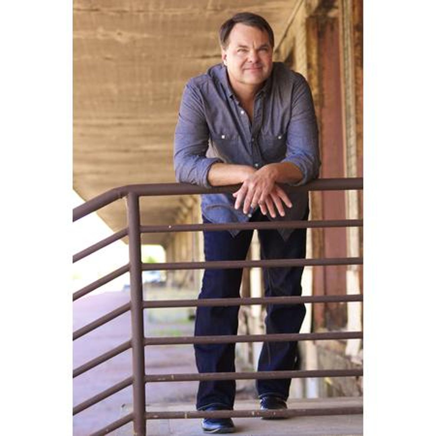 Indie Artist Todd Barrow, and Artist Lady Coco Farmani Are on Air!