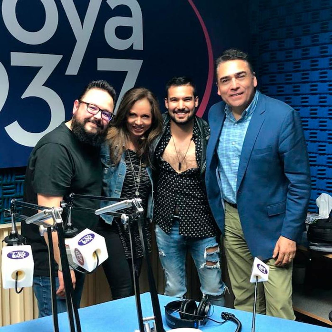 Nocturno 93.7 FM