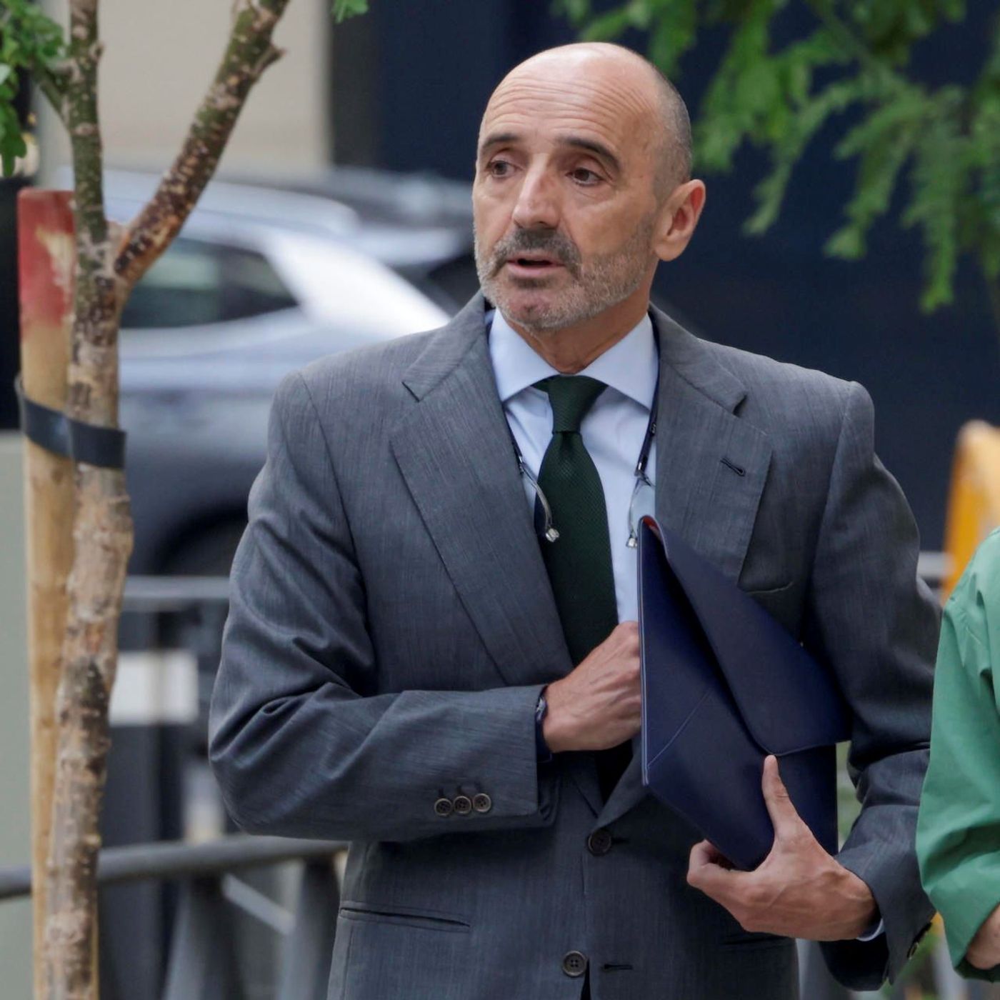 Tertulia de La Trinchera: "Julito" Martínez tira de la manta y señala a Zapatero