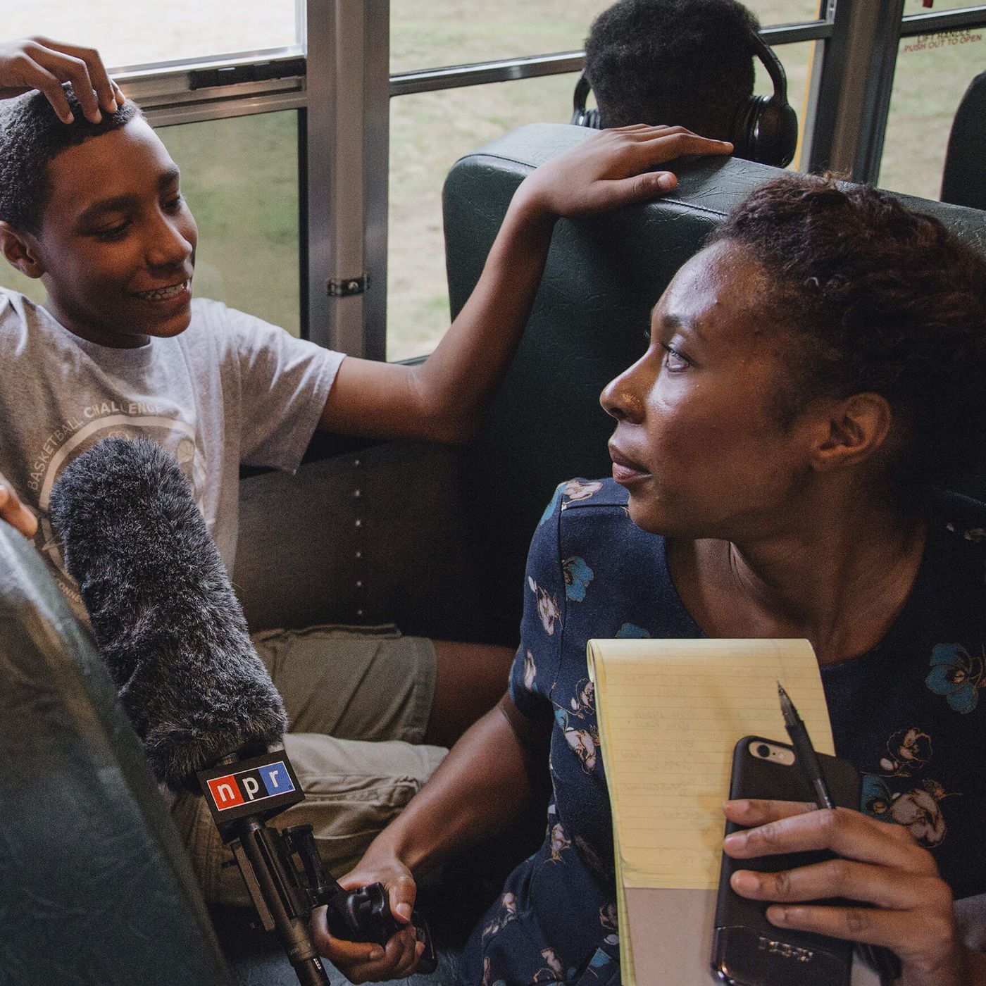 Audie and the Not-So-Magic School Bus episode artwork