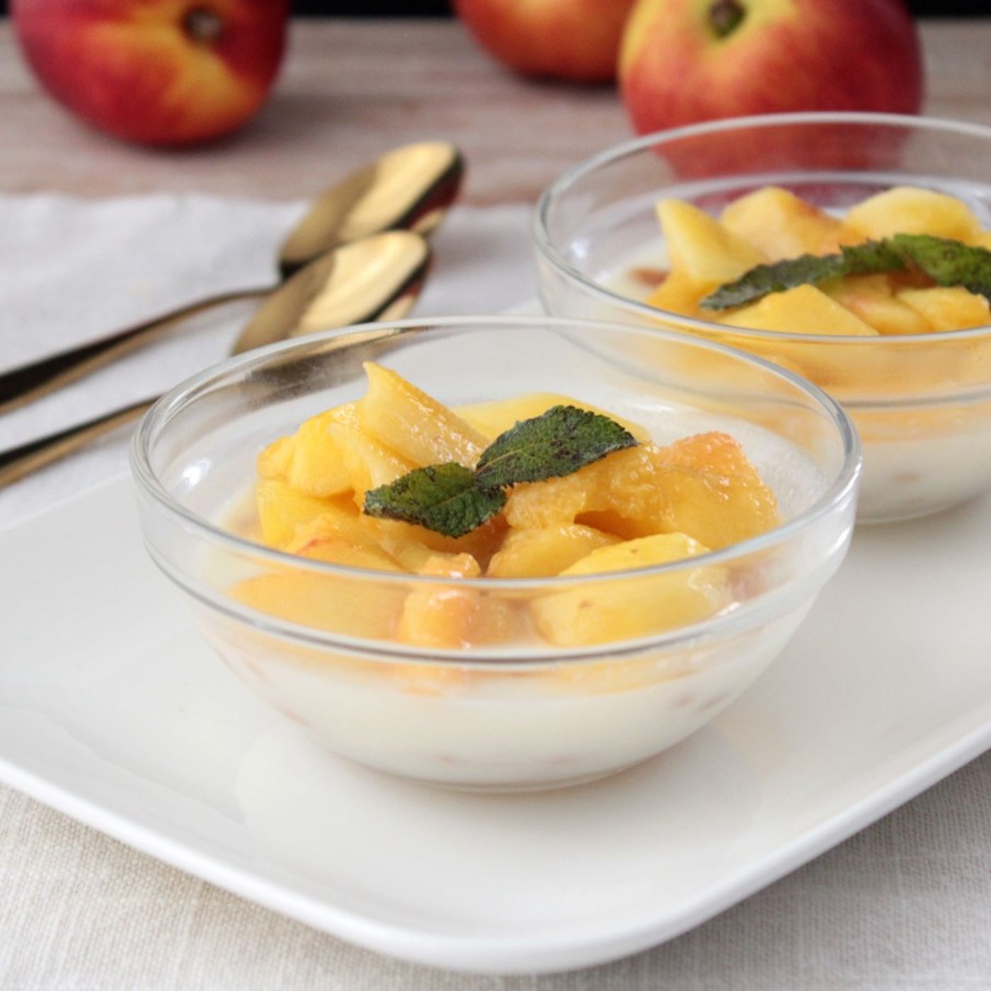 Panna cotta con le pesche ricetta dolce facile e goloso episode artwork