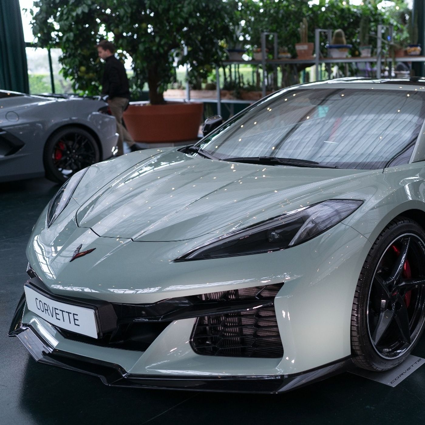 Chevrolet Corvette E-Ray 2025 - Il fulmine che accende una leggenda episode artwork