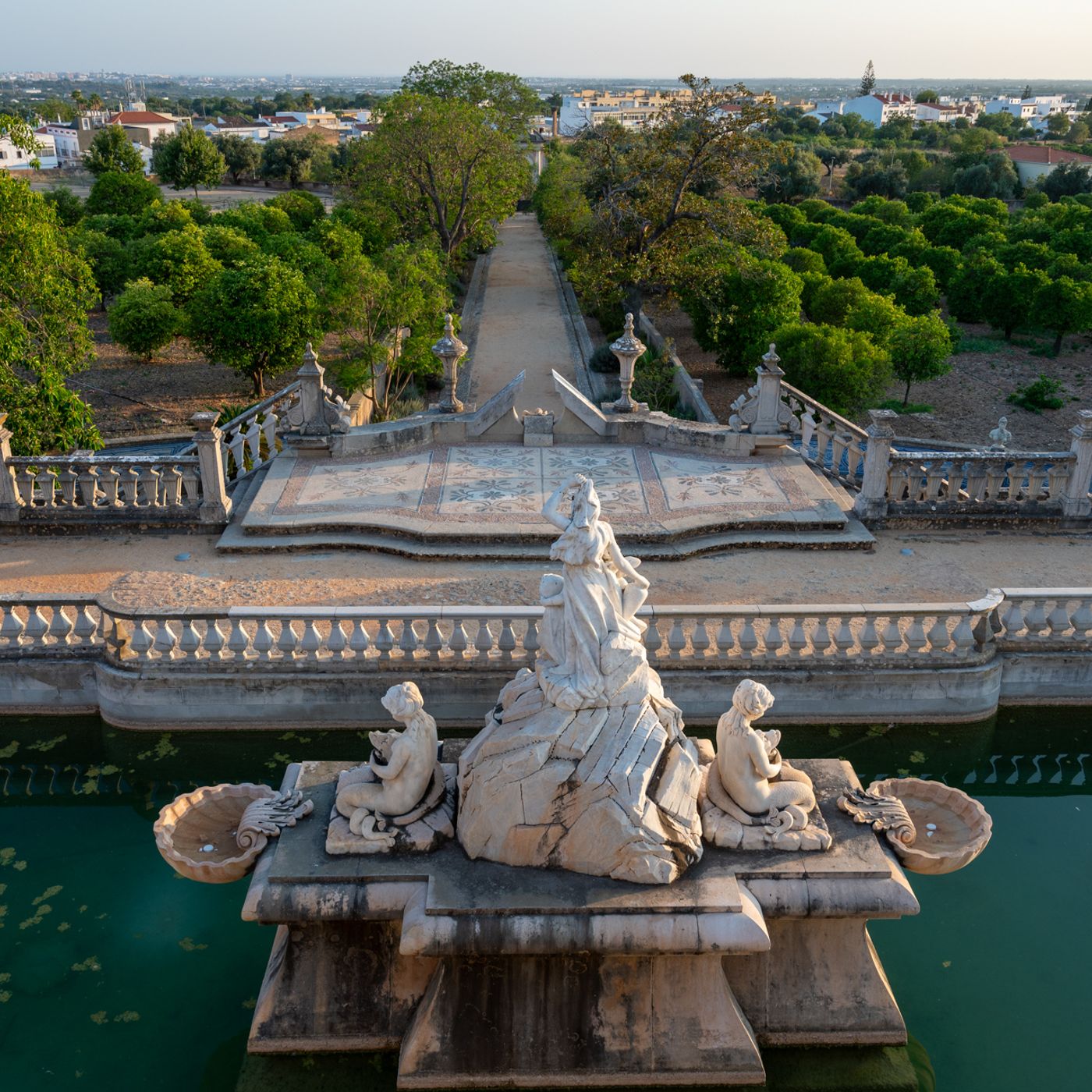 El Primer Palo (22/10/2025): Crónicas deportivescas; el Palacio de Versalles y su origen deportivo