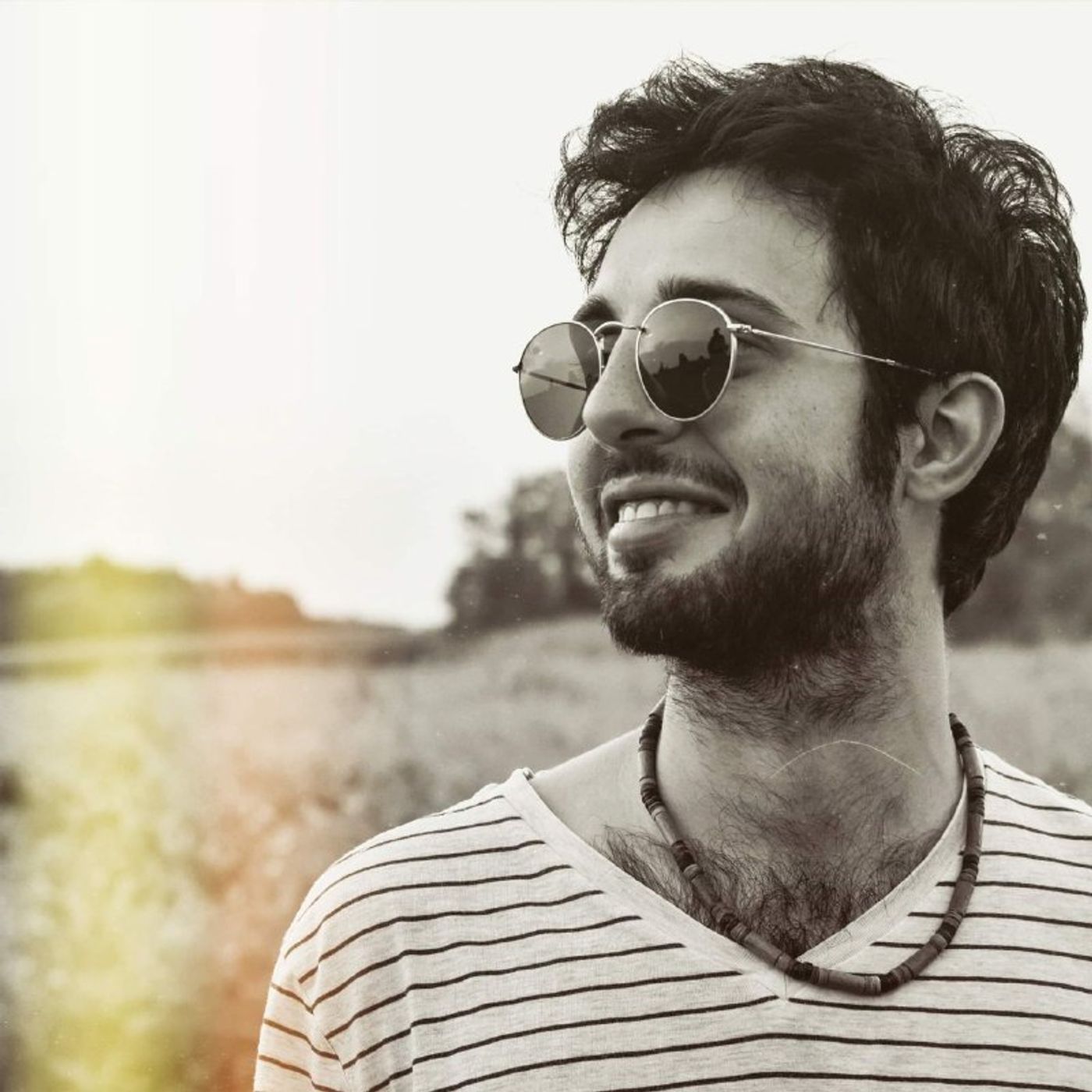 Stay, il nuovo singolo di Giulio Ghirardini episode artwork