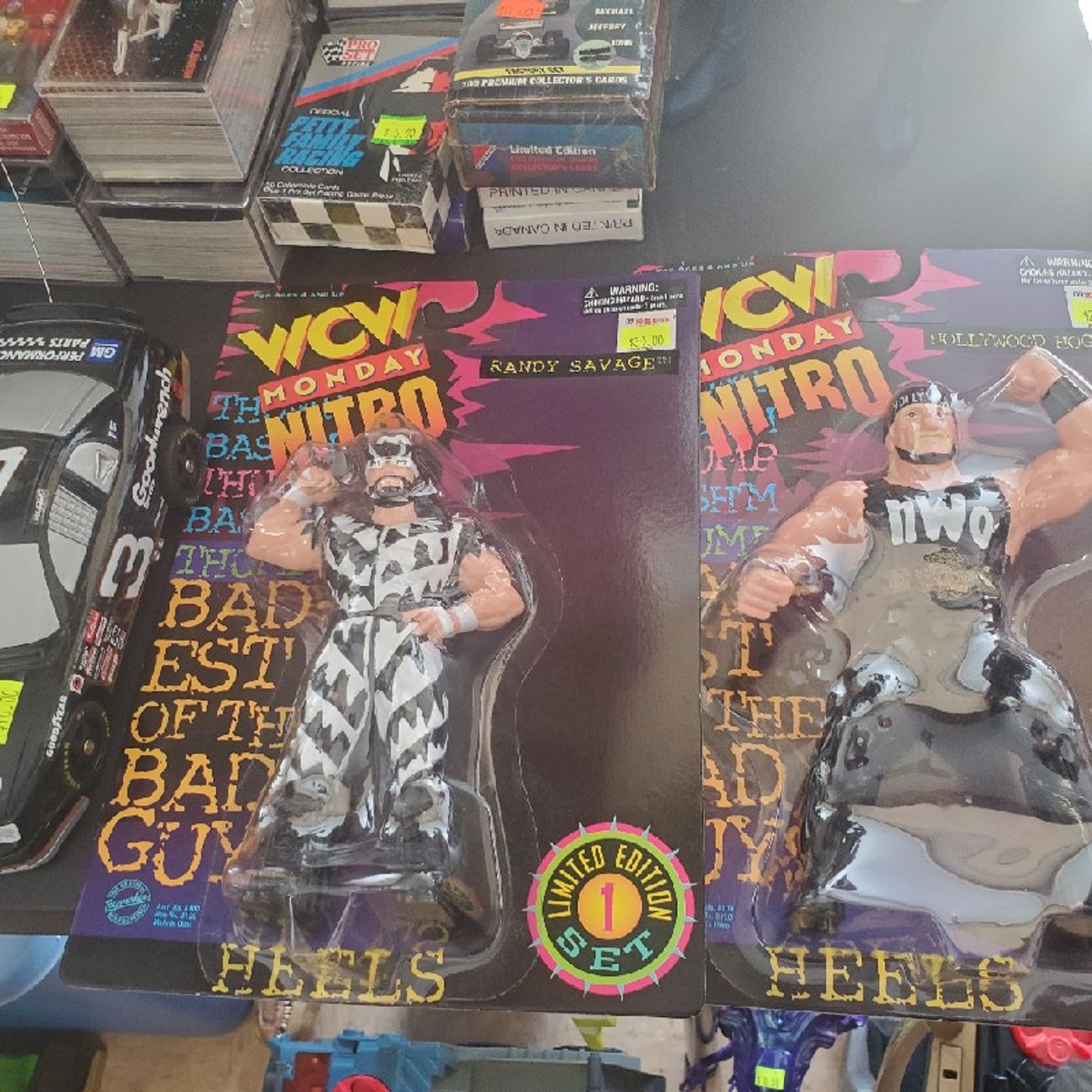 ET finishes his prayer from last segment, and reads from Sportskeeda Wrestling Newsletter for 7/25 on Hulk Hogan passing away and more.