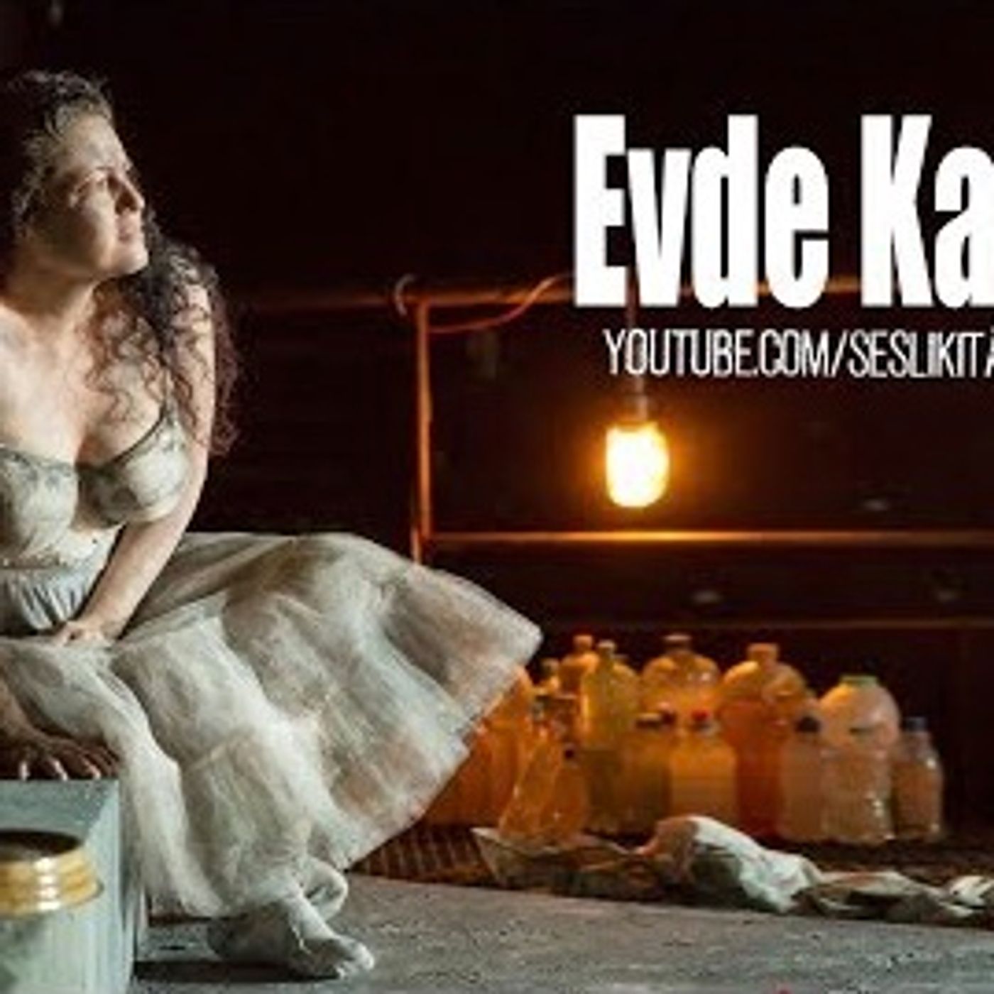 Radyo Tiyatrosu - Evde Kalmış Radyo Tiyatrosu - Evde Kalmış