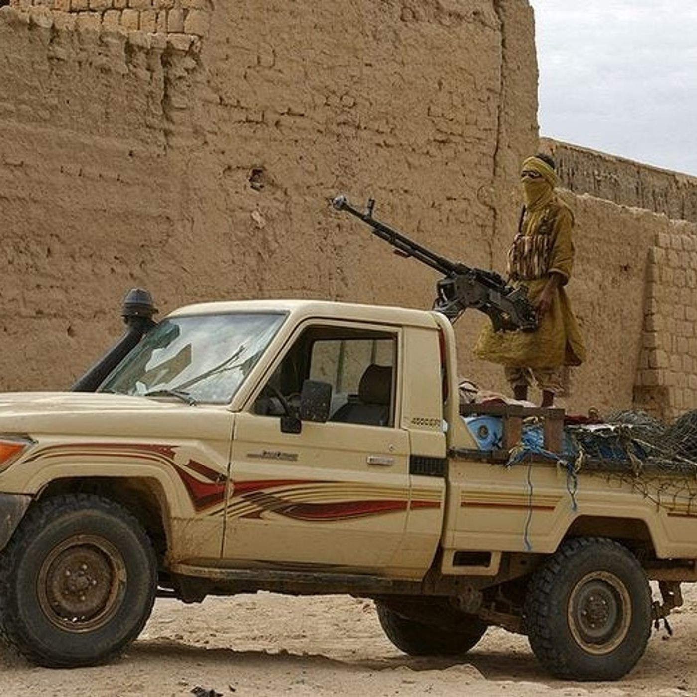 #426 - La Guerra delle Toyota, carri armati libici contro pick up del Chad