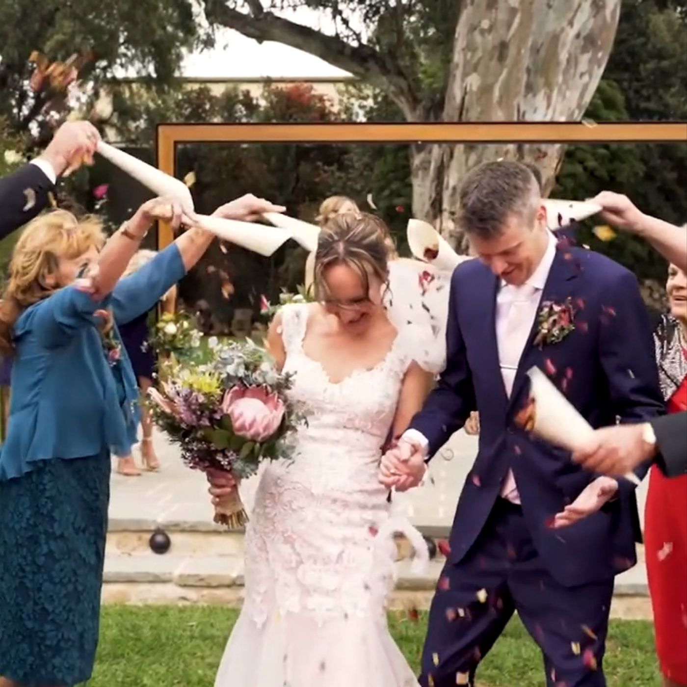 S45 E16: Is The Percentage Of Marriages That Fail An Indication Of A Lack Of Mutual Compromise Or As a Result Of Distractions