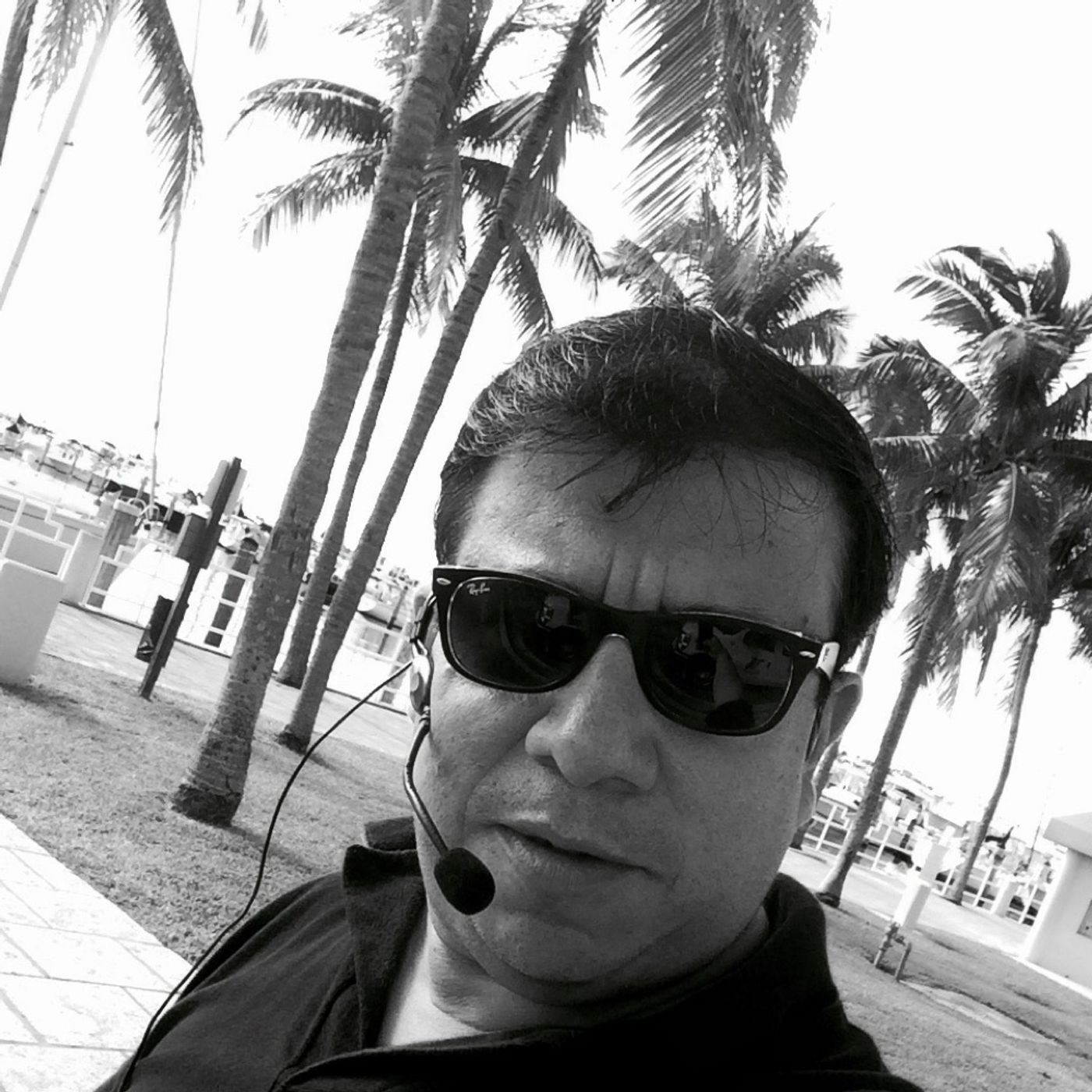 Héctor Garzón\'s Reflexiones