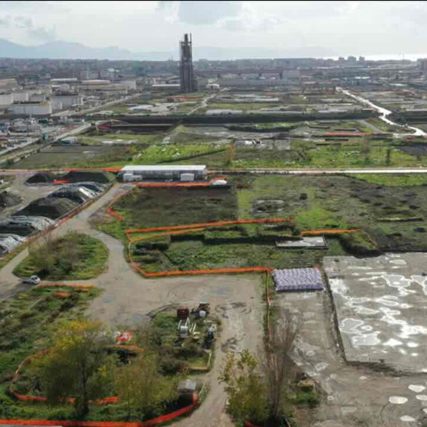 Napoli, "Il paese è nostro e il lavoro è nostro", le minacce all’imprenditore della bonifica Kuwait