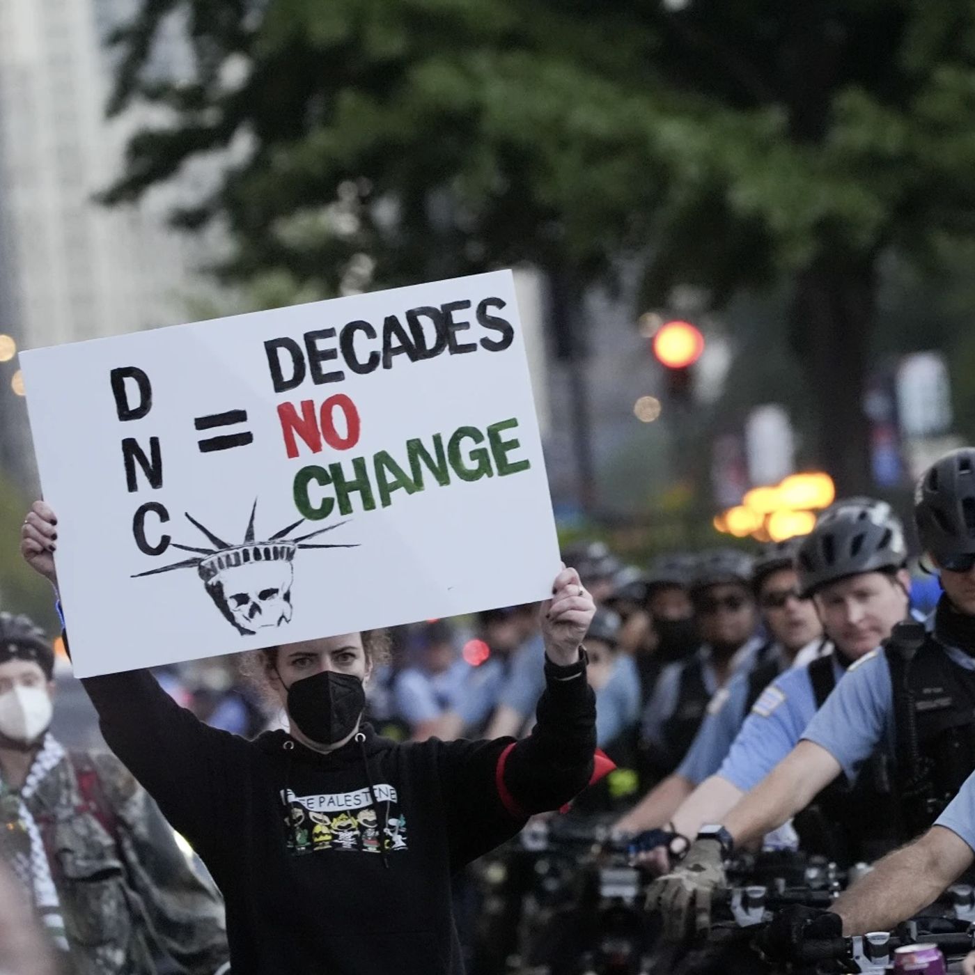 DDD 401: Anti Gaza War Protestors disrupt Chicago DNC + Headlines