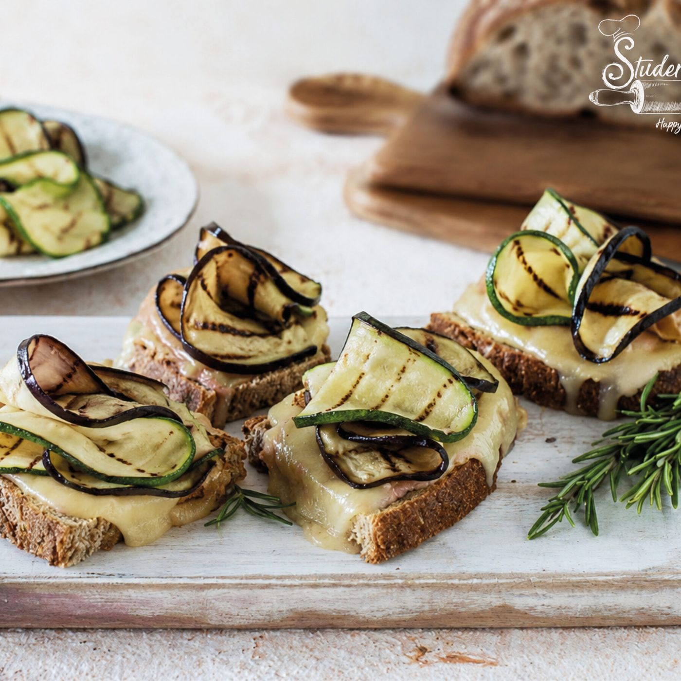 CROSTINI CON FORMAGGIO E VERDURE GRIGLIATE episode artwork