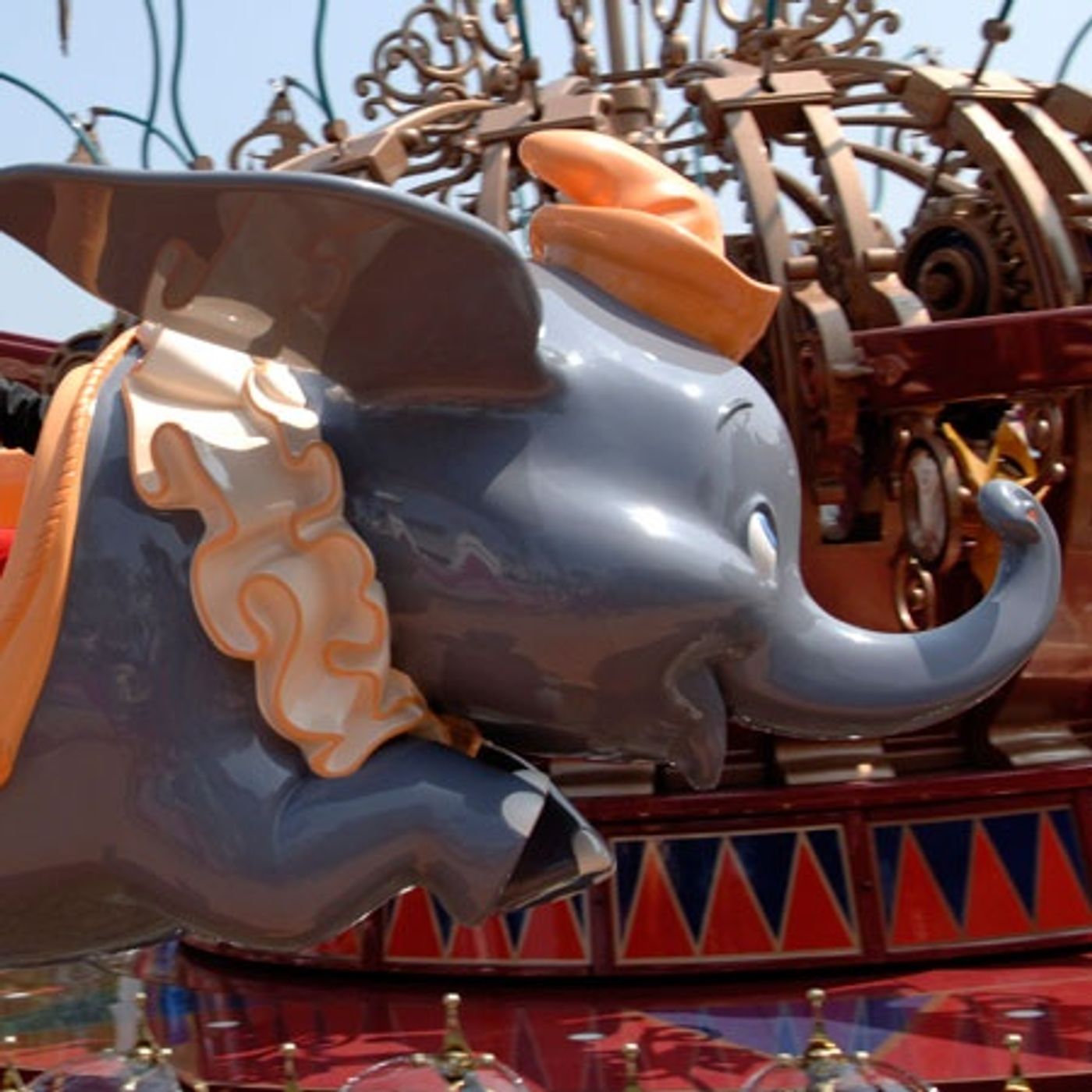 S1 Ep.6 : Dumbo and Casey Jr. (Parks Edition) episode artwork