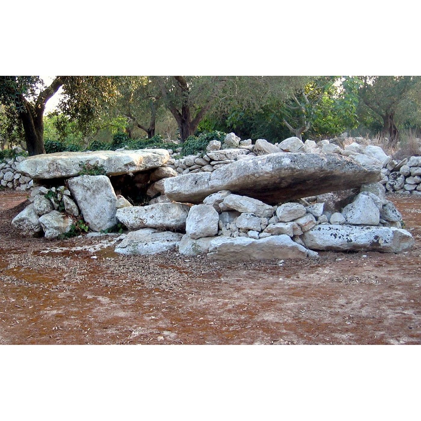 Il dolmen di Giurdignano da «Pellegrino di Puglia» di Cesare Brandi episode artwork