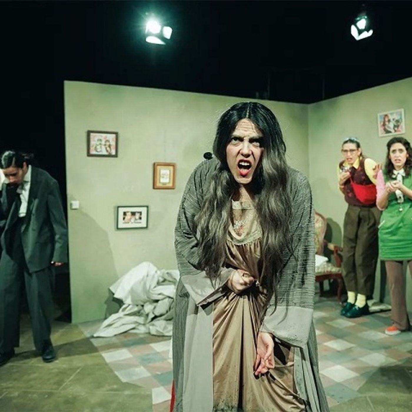 Entrevistem l'equip de 'El piset', de Cia Facòf, al Teatre Eòlia episode artwork