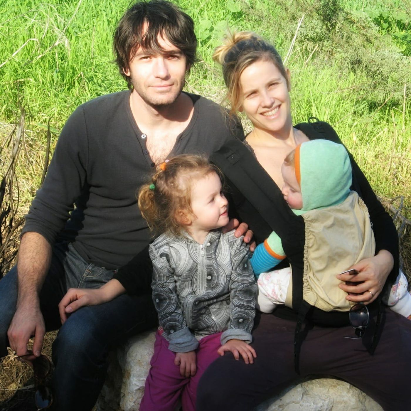 [יחסינו לאן] משבר הילד הראשון: איך מתקנים את היחסים אחרי שהפכנו להורים?