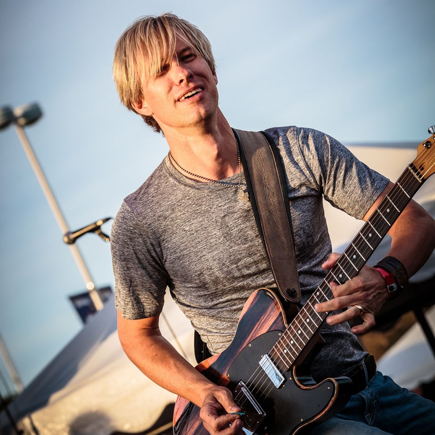 EP01 Find your Inner ROCKSTAR!  With Recording Artist and Dream Big Podcast producer Chad Borquin episode artwork