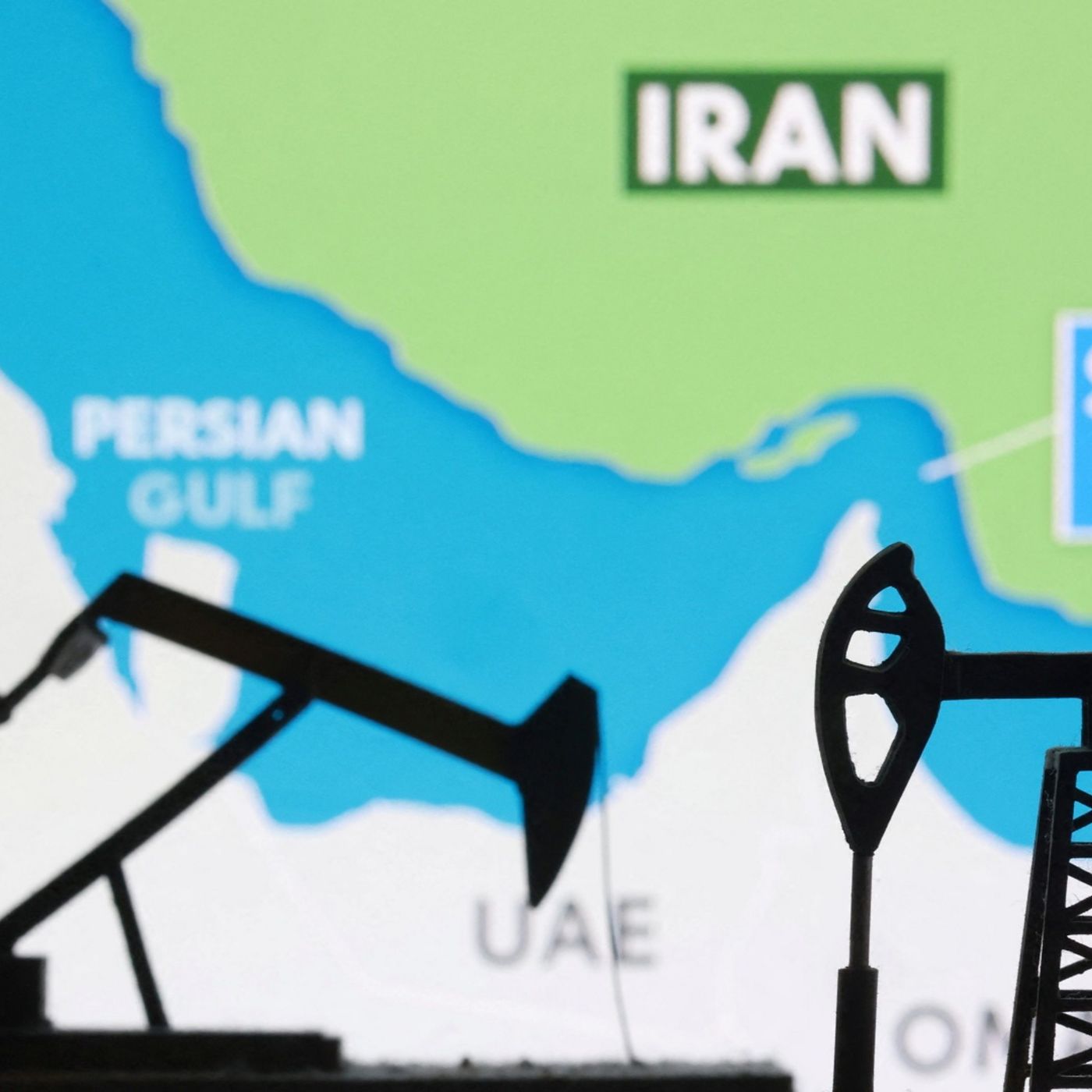 US Congress receives classified briefing on war with Iran episode artwork