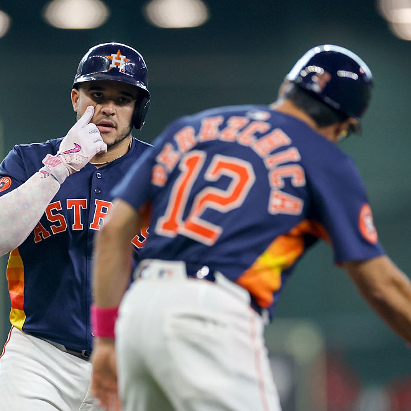 Recap Of Astros Wild Weekend, Finishing The Series 2-1 Against The Cincinnati Reds. NBA Draft Lottery Tonight !