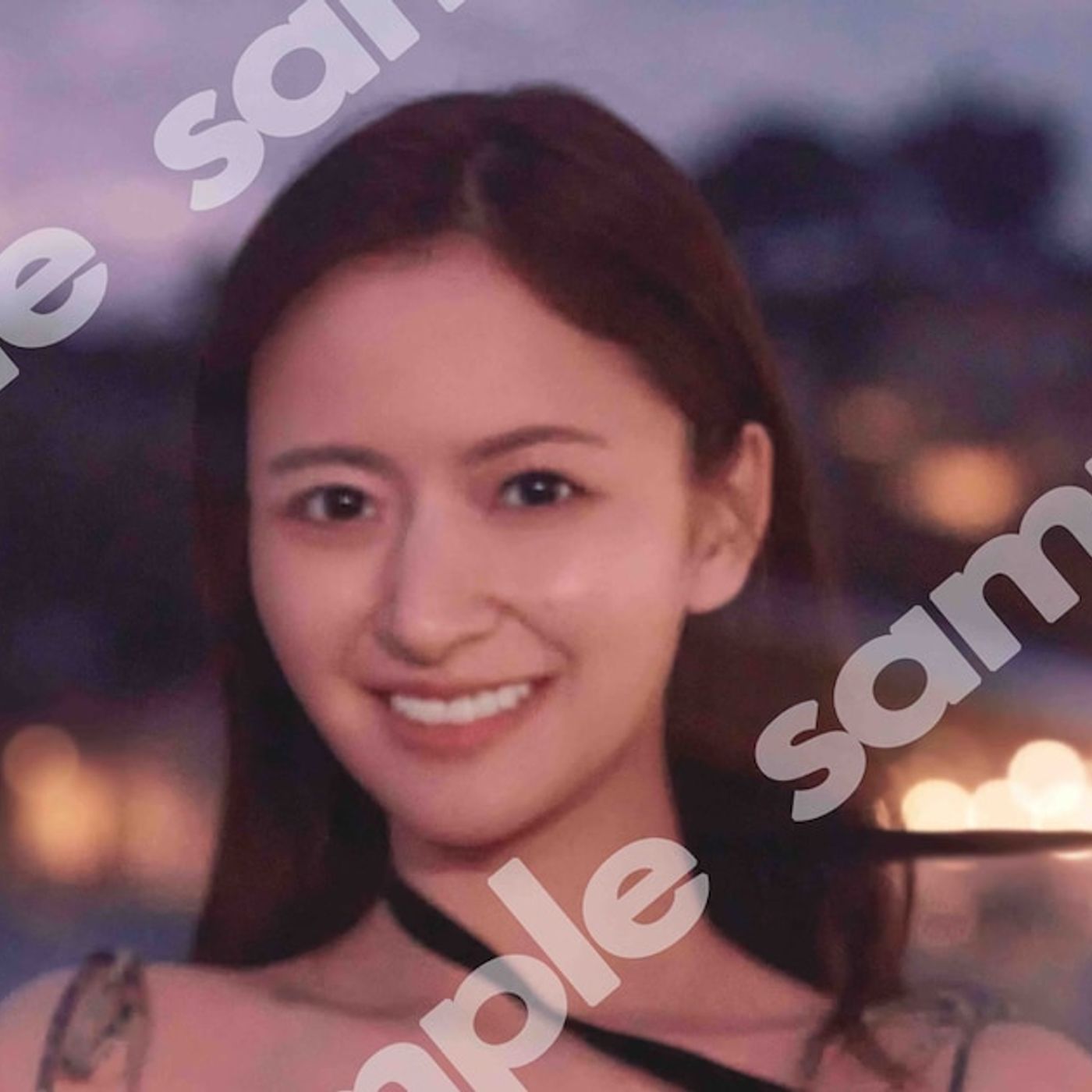 乃木坂46金川紗耶、クロアチアで調達したドレスを着て笑顔　1st写真集特典ポスター公開 - 音楽ナタリー episode artwork