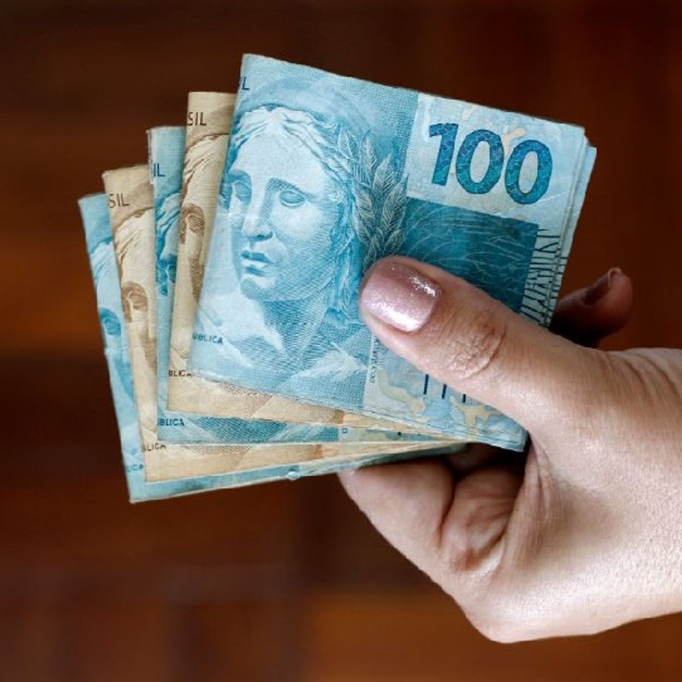 É assim que alguém de 40 anos deve investir seu dinheiro!!! Aprenda também!