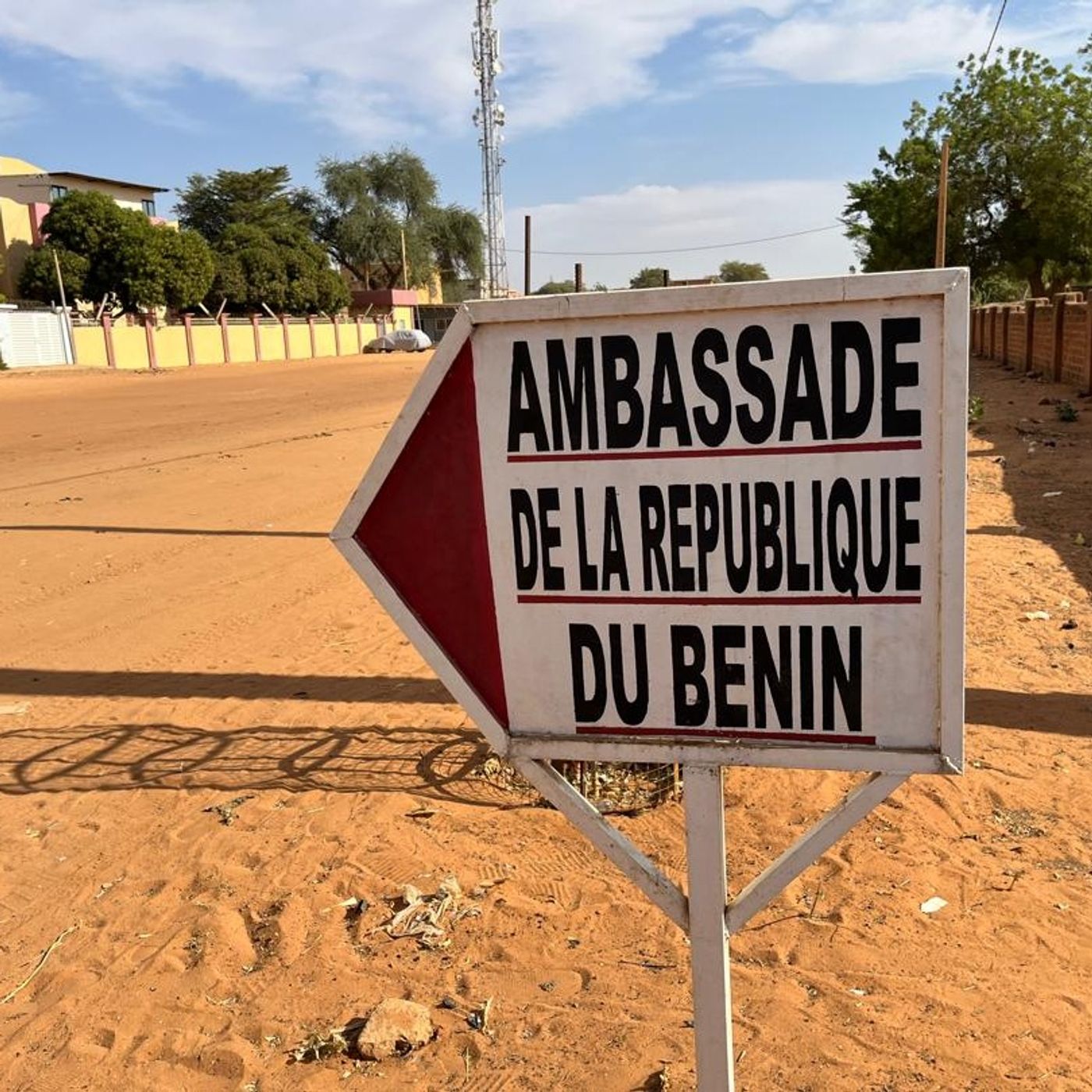 Semaine sur Kalangou : remaniement technique, diplomatie et faits marquants au Niger episode artwork