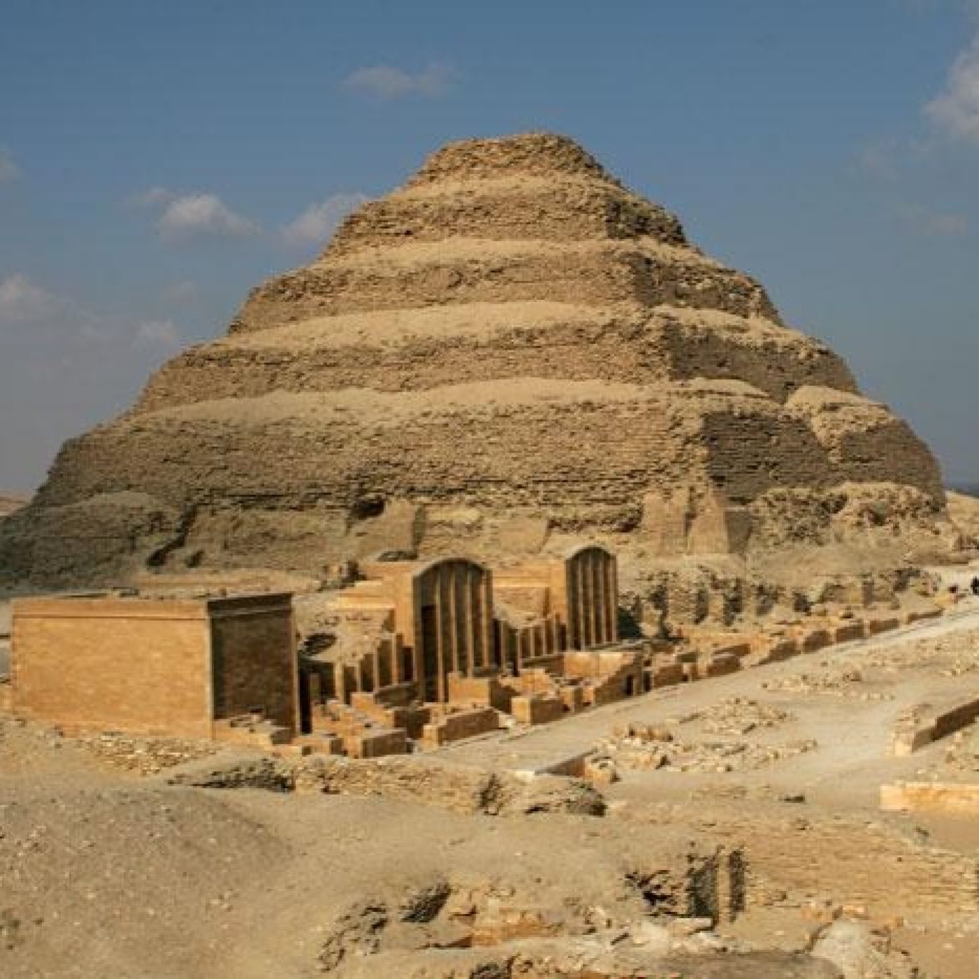 Al filo de lo real nº.519: Tsutomu Miyazaky, el asesino en serie japonés / Necrópolis de Saqqara episode artwork
