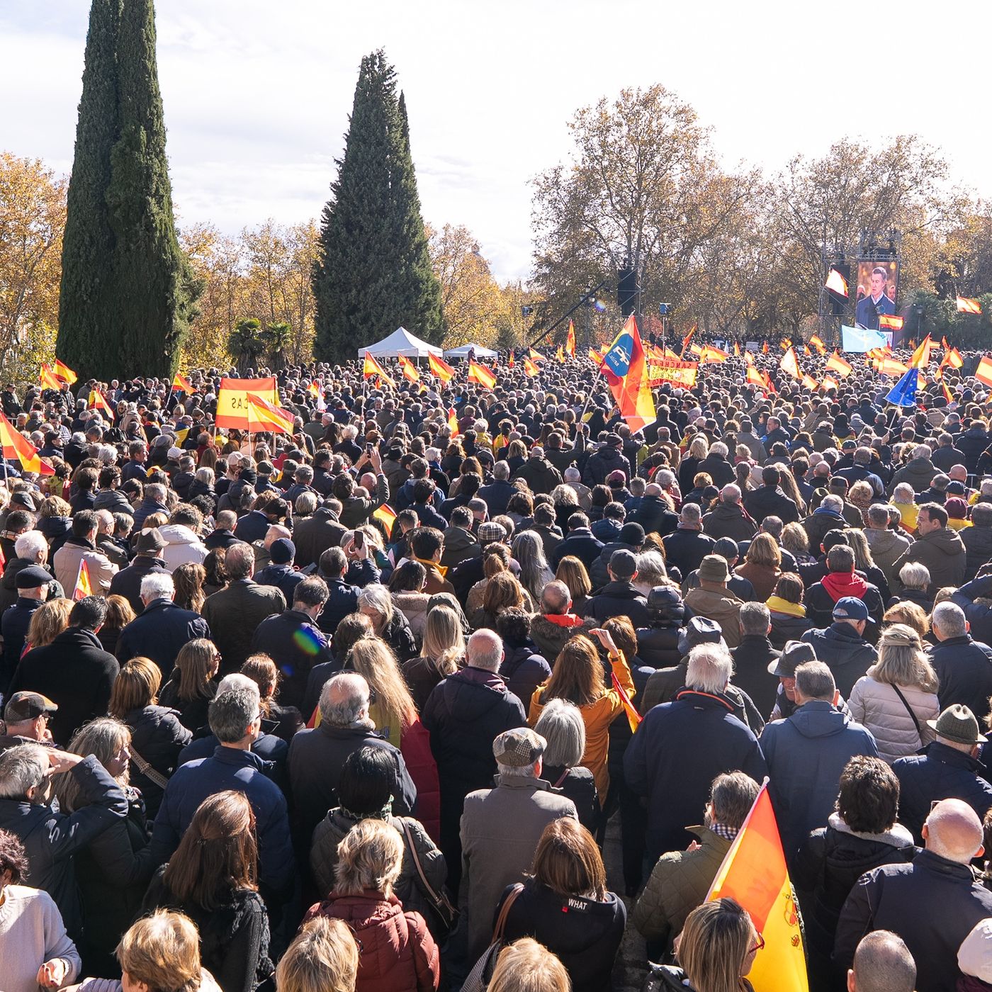Las Noticias de La Mañana: La moción de censura "inútil", la manifestación del PP y los reveses de Feijóo