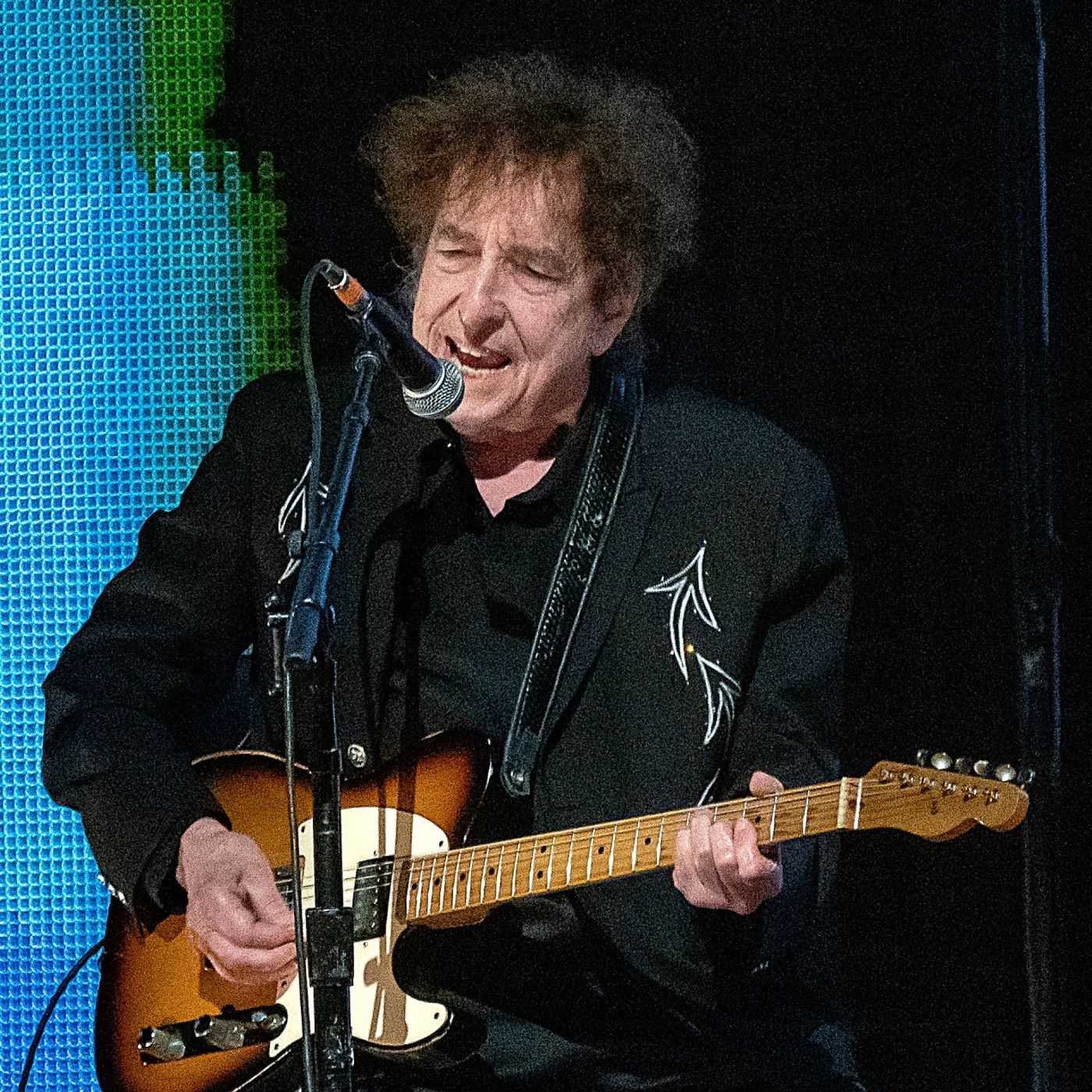 Watch Bob Dylan play ‘Basement Tapes’ track ‘You Ain’t Goin’ Nowhere’ for first time in 14 years at Washington concert