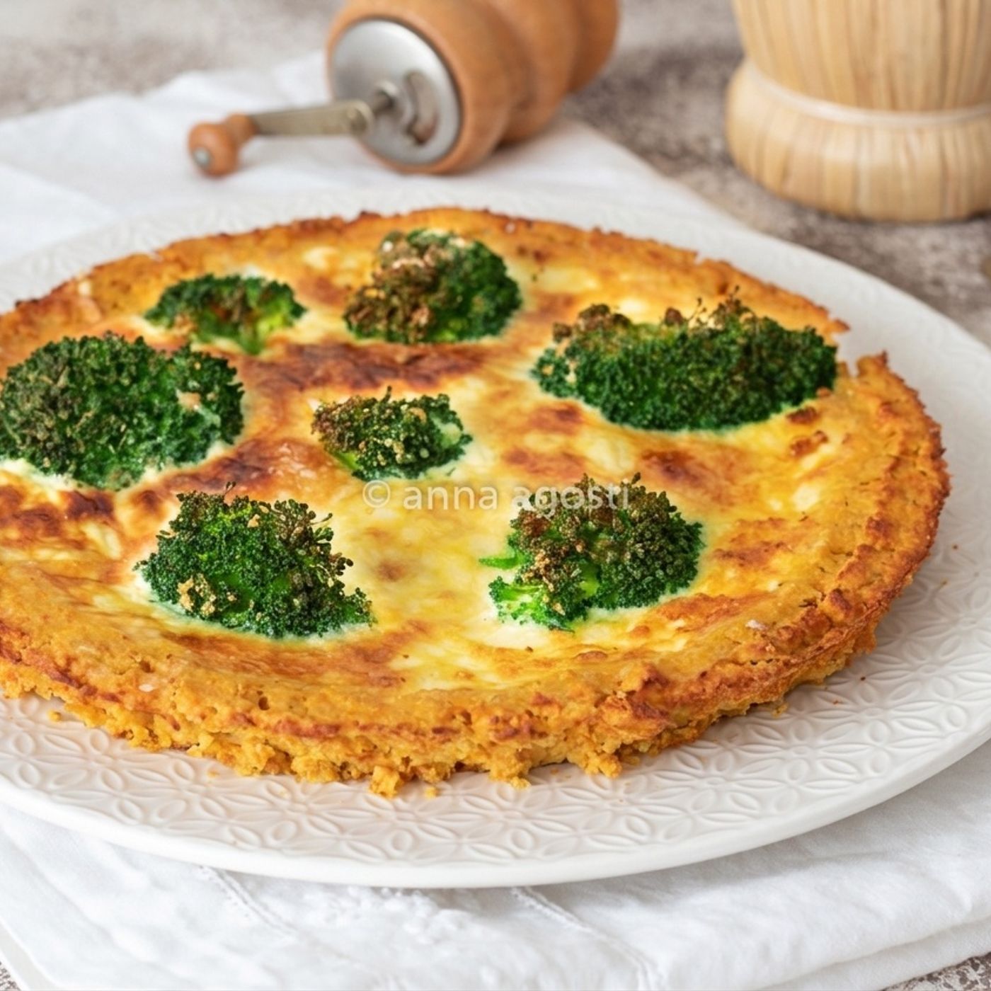 Pizza di cavolfiore con broccoli e mozzarella