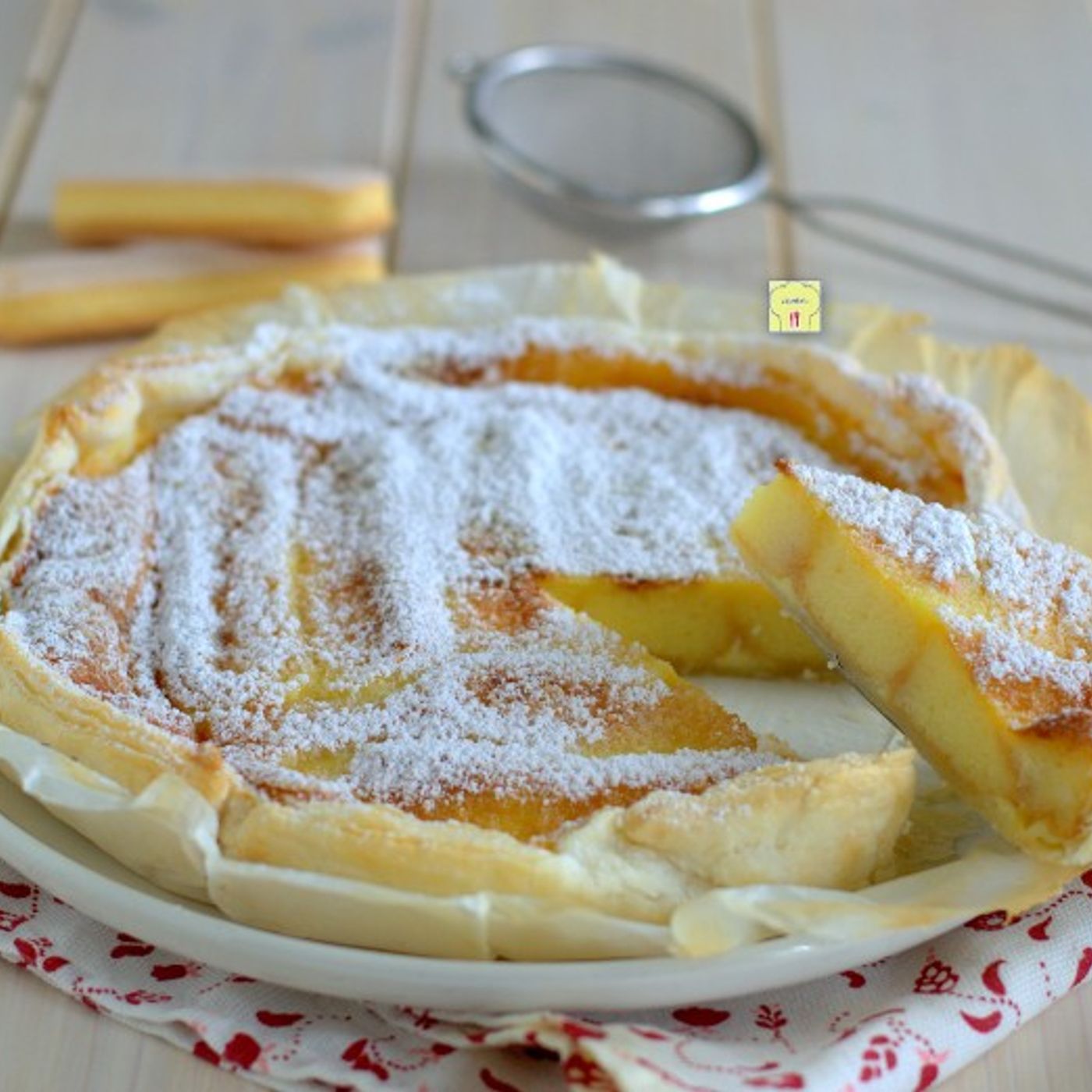 Torta di pasta sfoglia e savoiardi