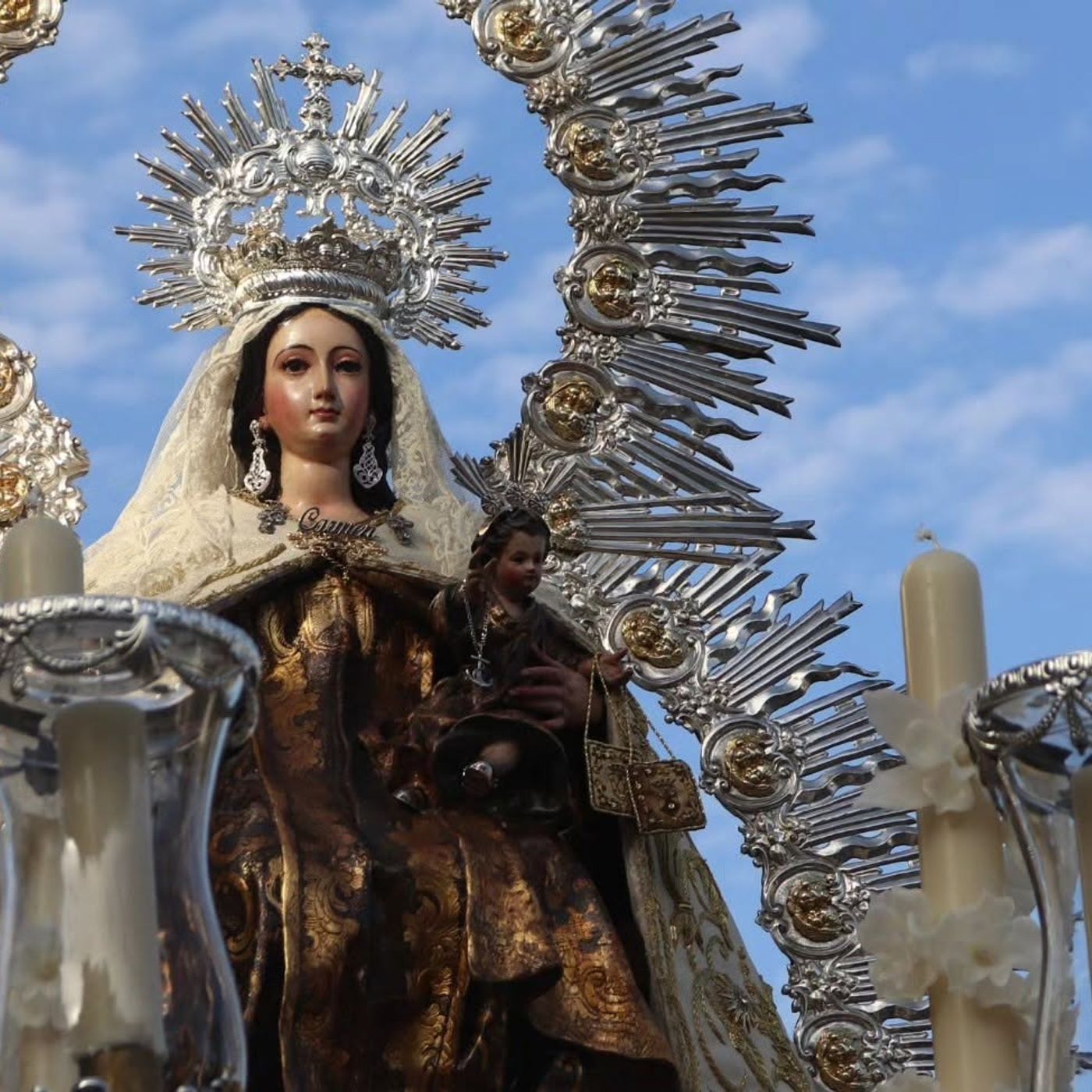 Cajón de sastre: las procesiones por la Virgen del Carmen en Sevilla episode artwork