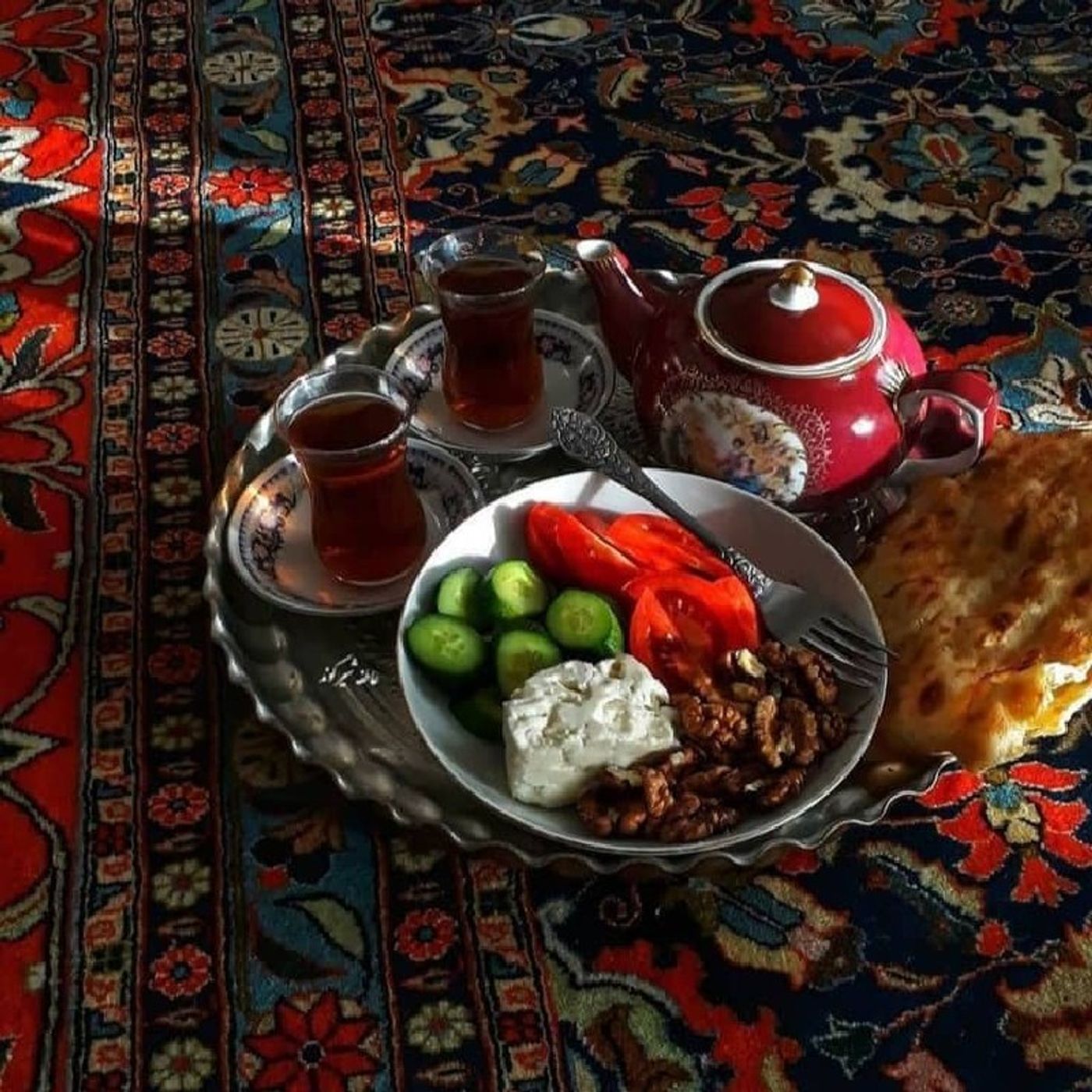 چیزی از جنگ تحمیلی میدونی؟یا فقط اسمشو شنیدی؟منم قبلا عین تو بودم،ولی تو عین من نباش........ episode artwork