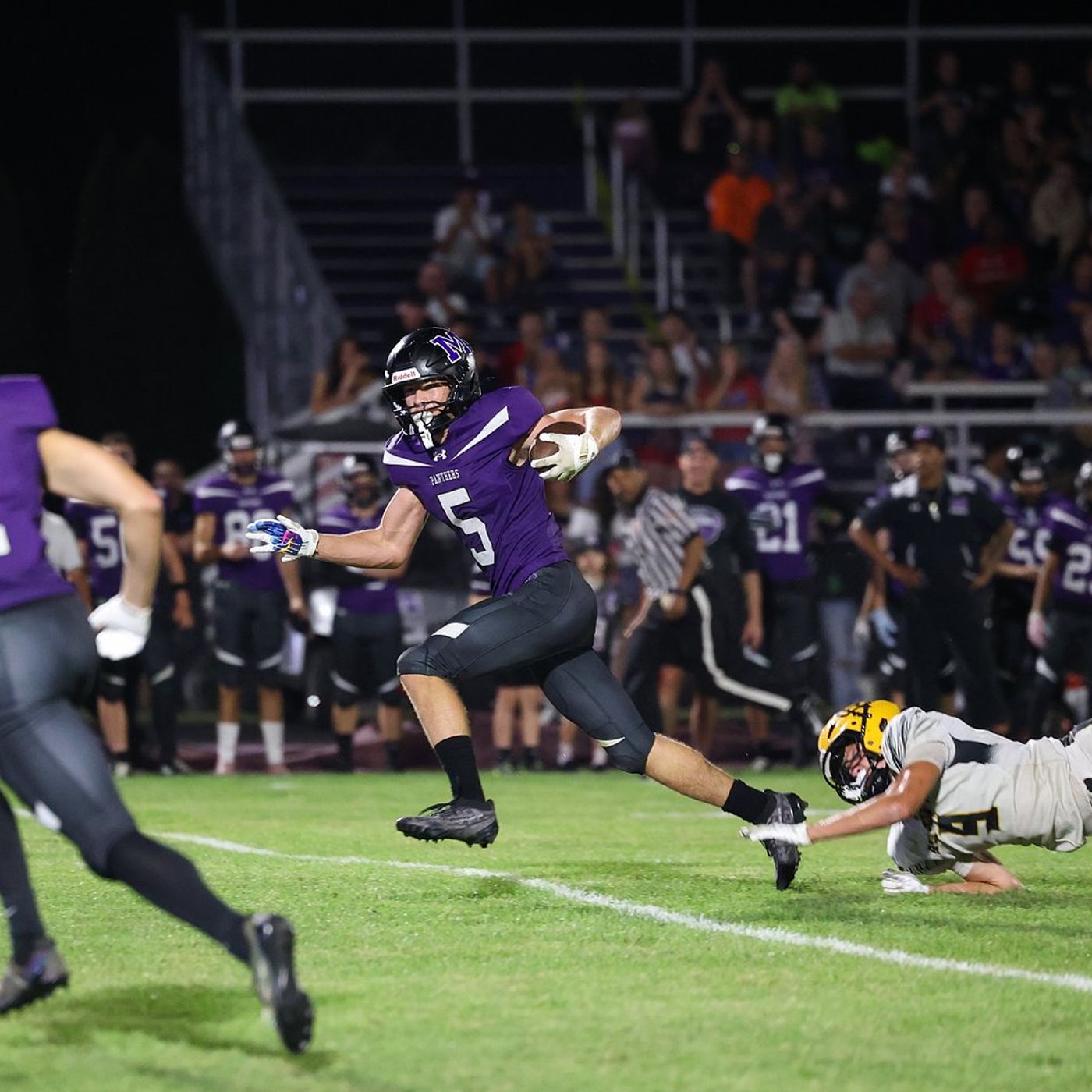 Manteno’s Nick Honkisz and Logan Bufford duo featured stars in 27-12 win over Reed-Custer episode artwork