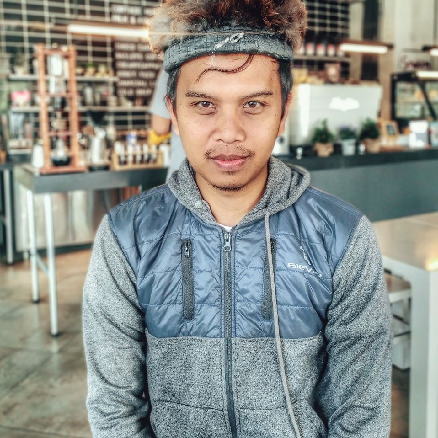Tauhid Nur Azhar\'s podcast