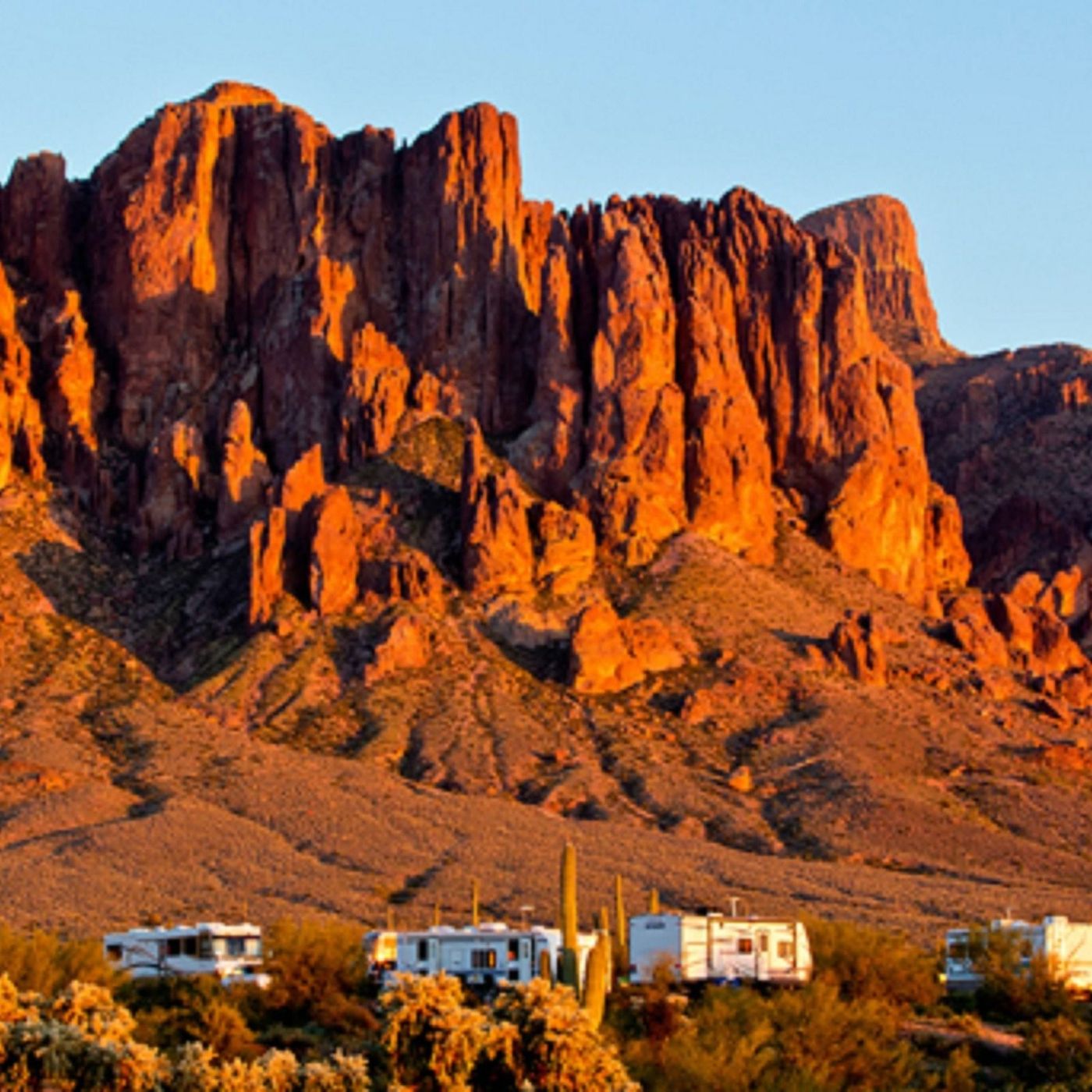 320 Superstition Mountains
