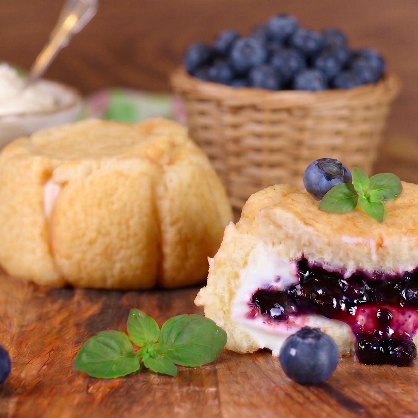 Tortini paradiso ai mirtilli: la ricetta facile, golosa e senza cottura episode artwork