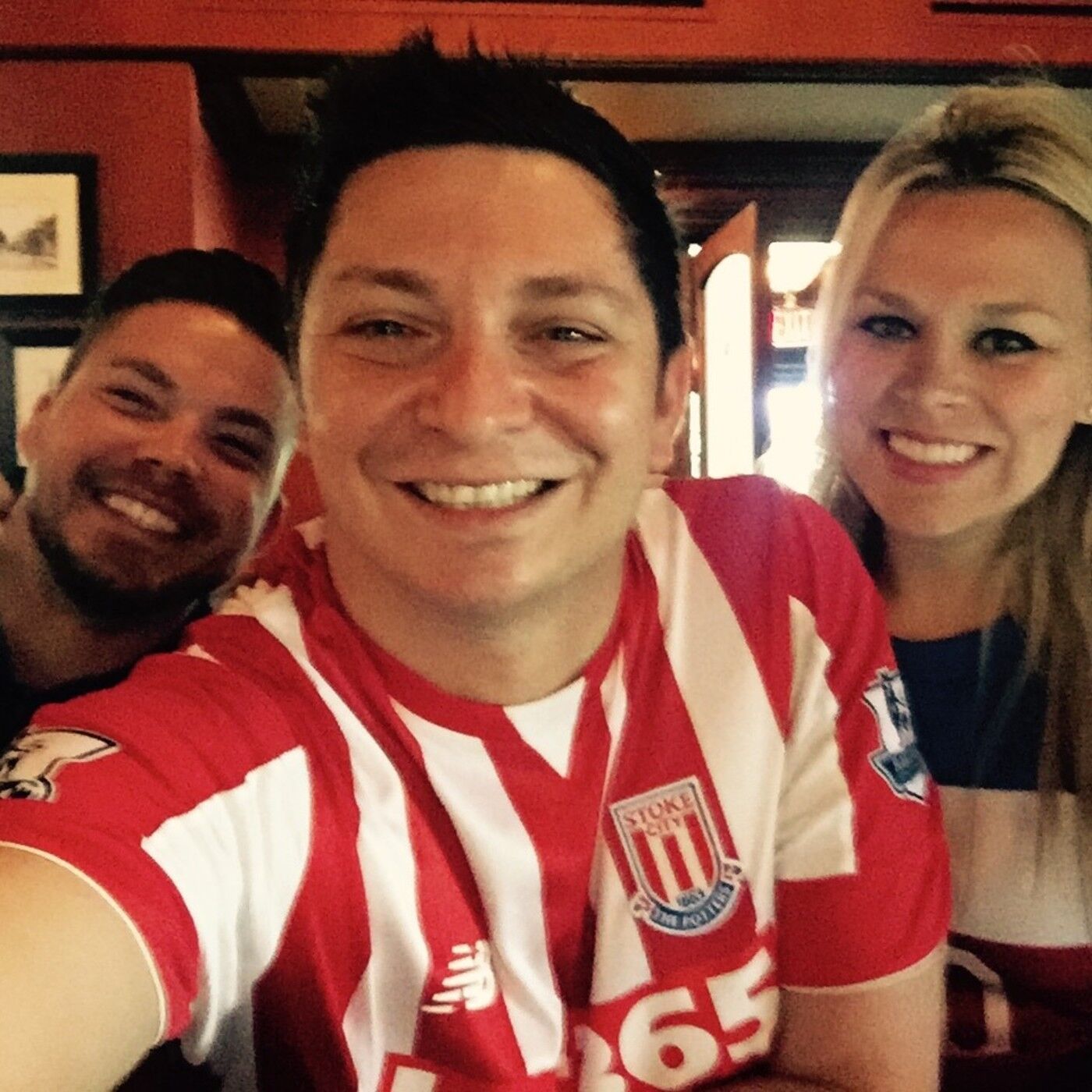LIVE: Sunday walk to the bar!