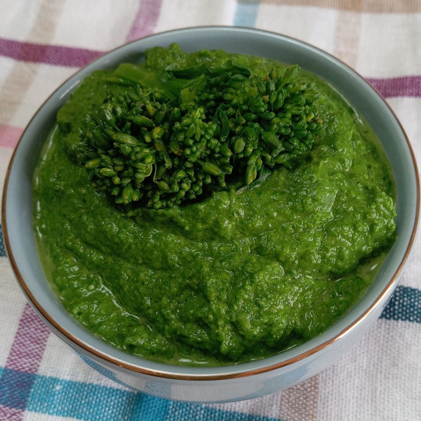 Pesto di friarielli. episode artwork