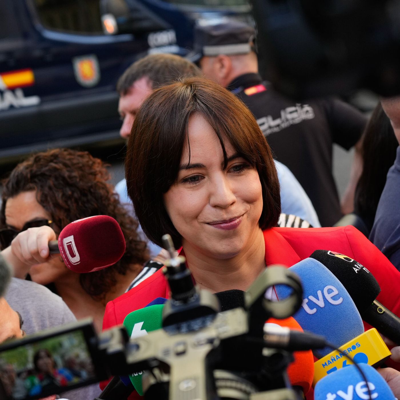 Tertulia de Dieter: Morant defiende al excomisionado que falsificó su título